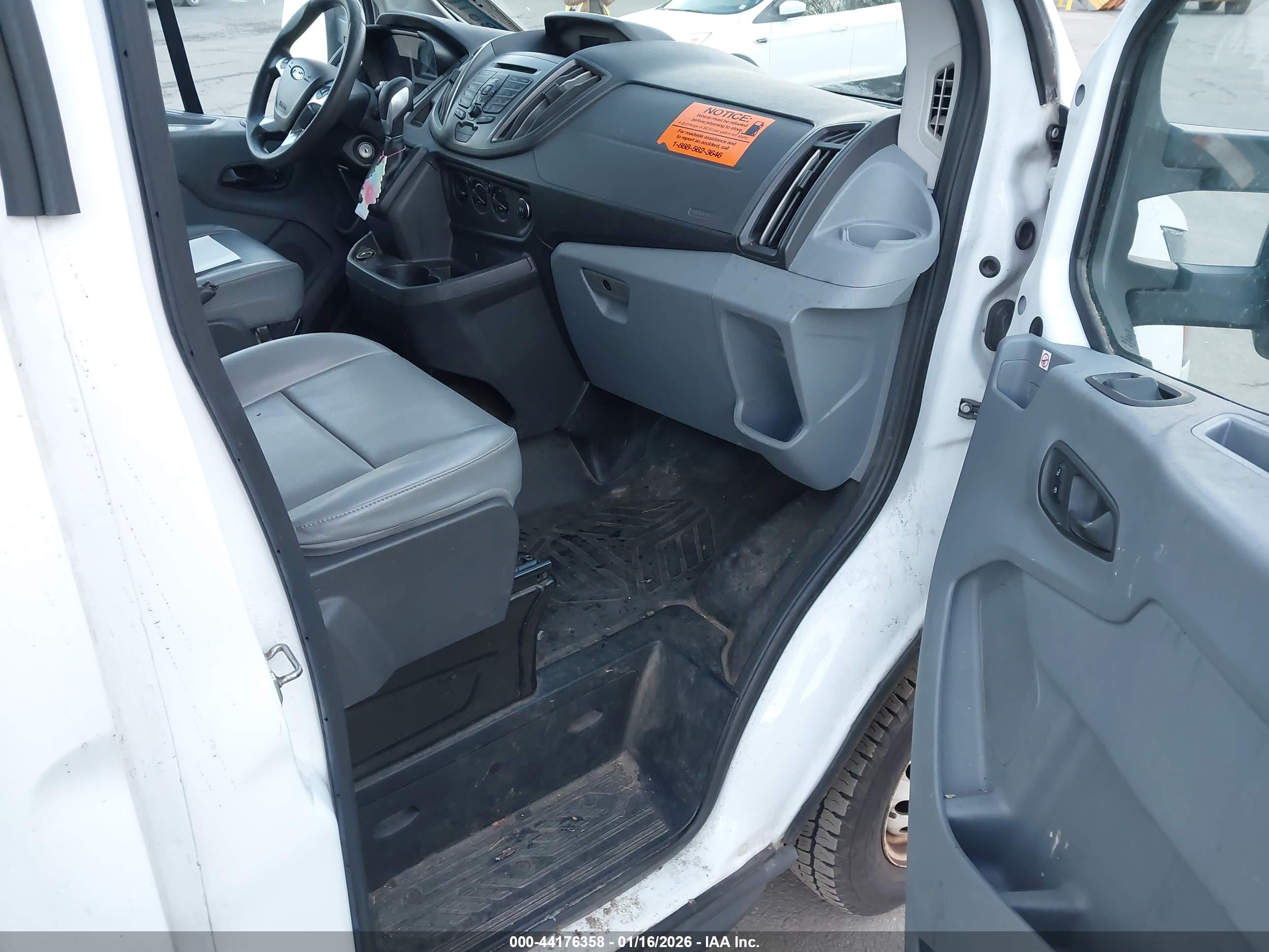 FORD TRANSIT-350 image 5
