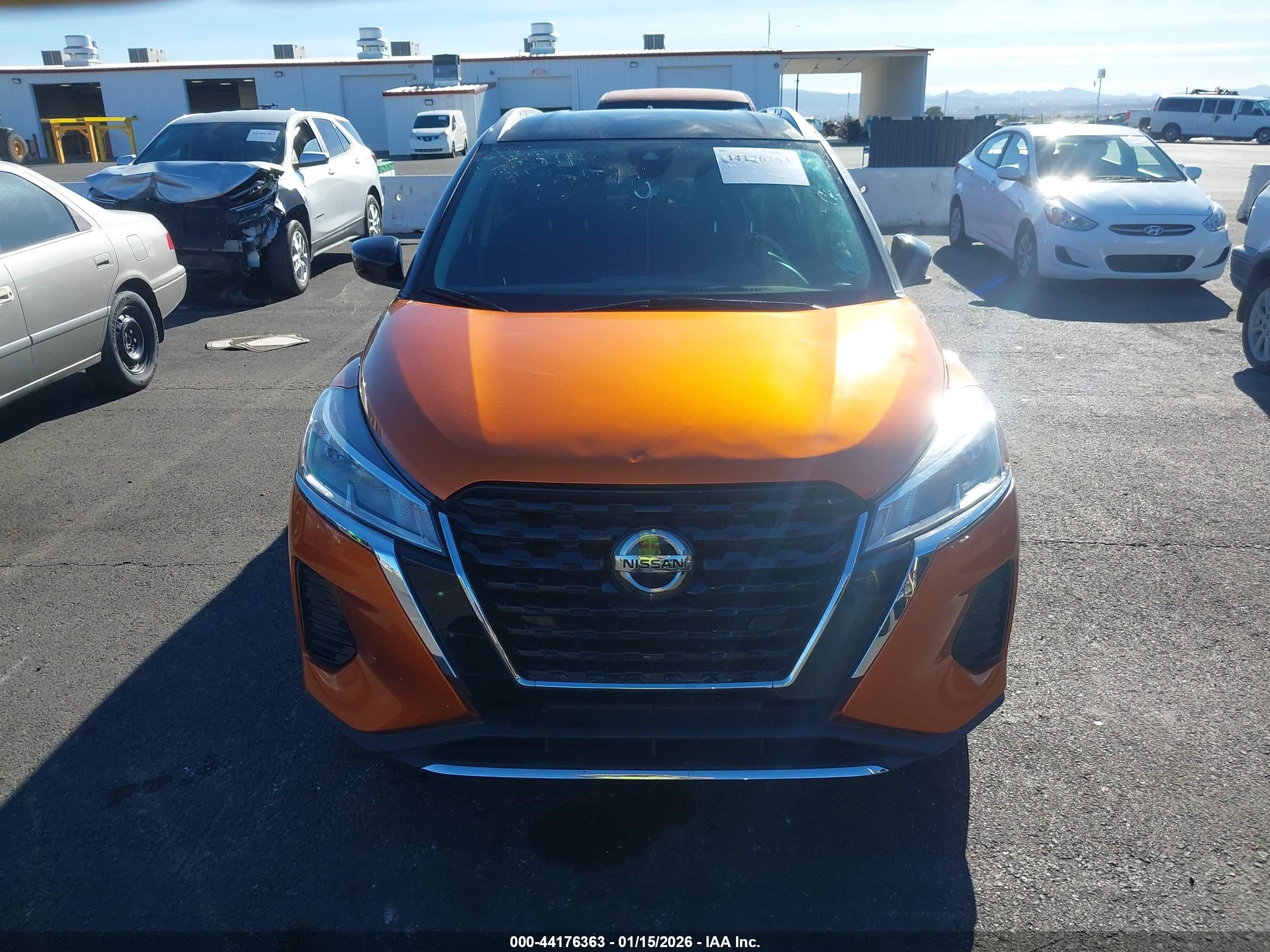 NISSAN KICKS image 6