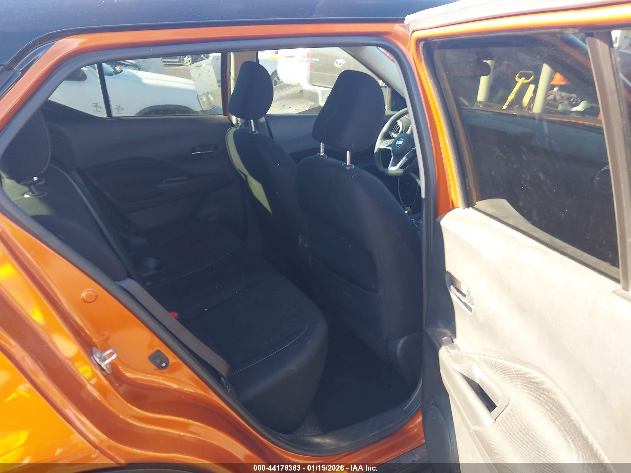 NISSAN KICKS image 8
