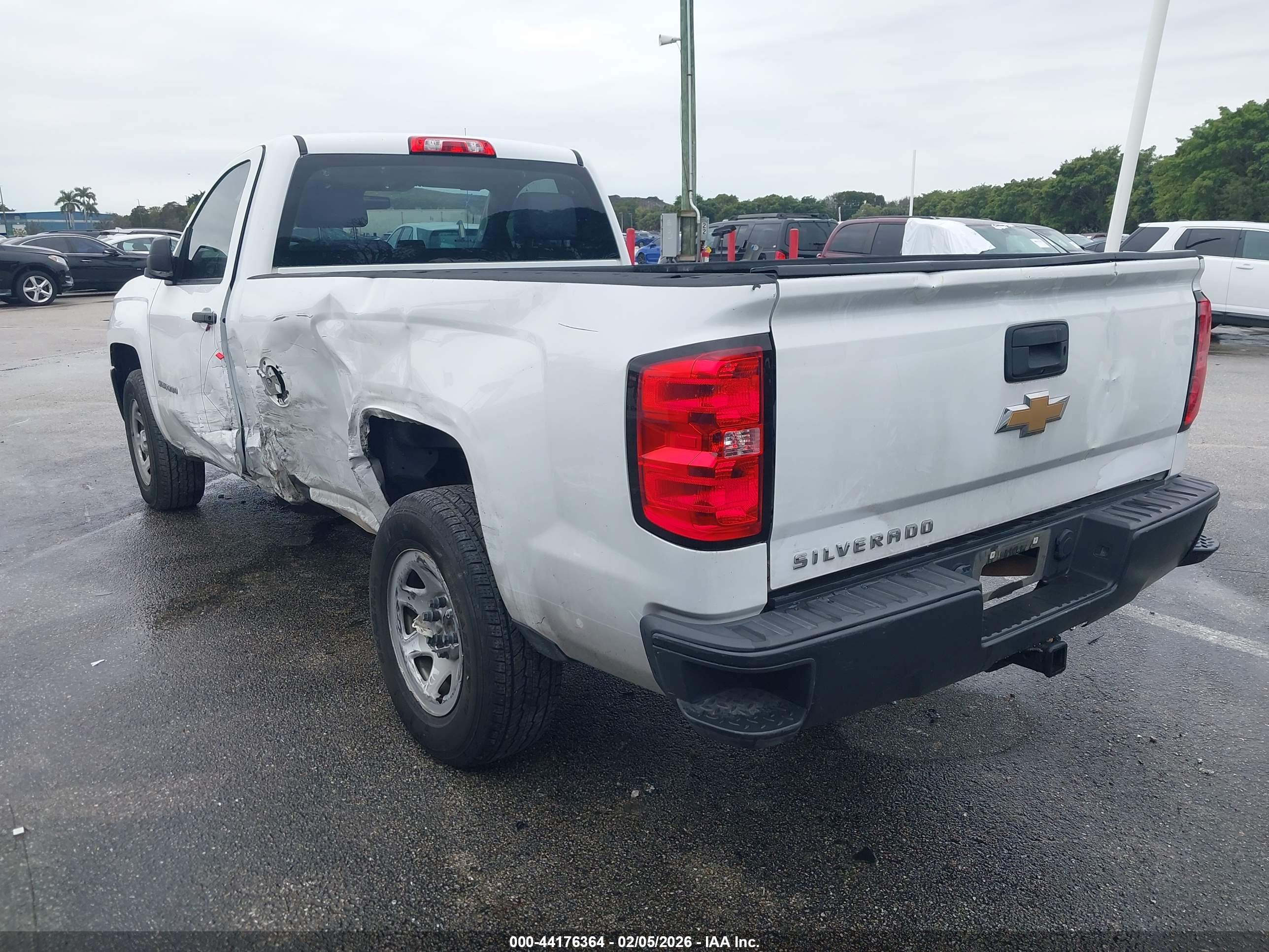 CHEVROLET SILVERADO image 3