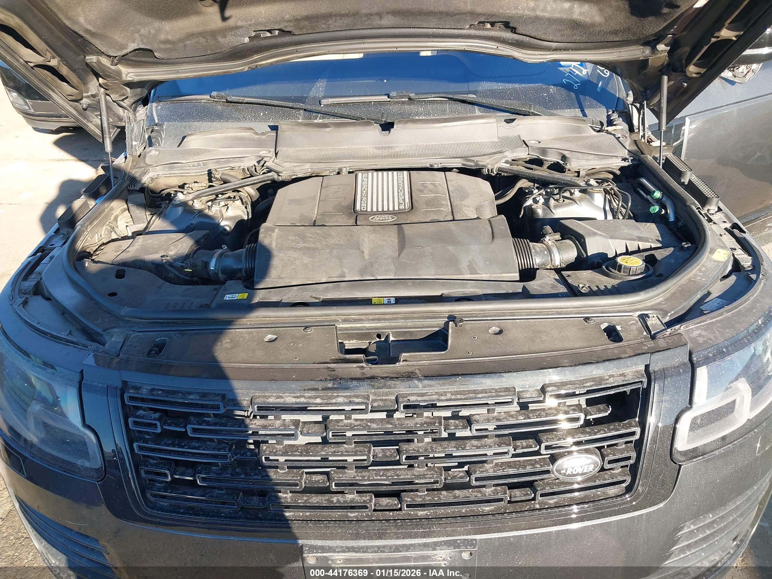 LAND ROVER image 10