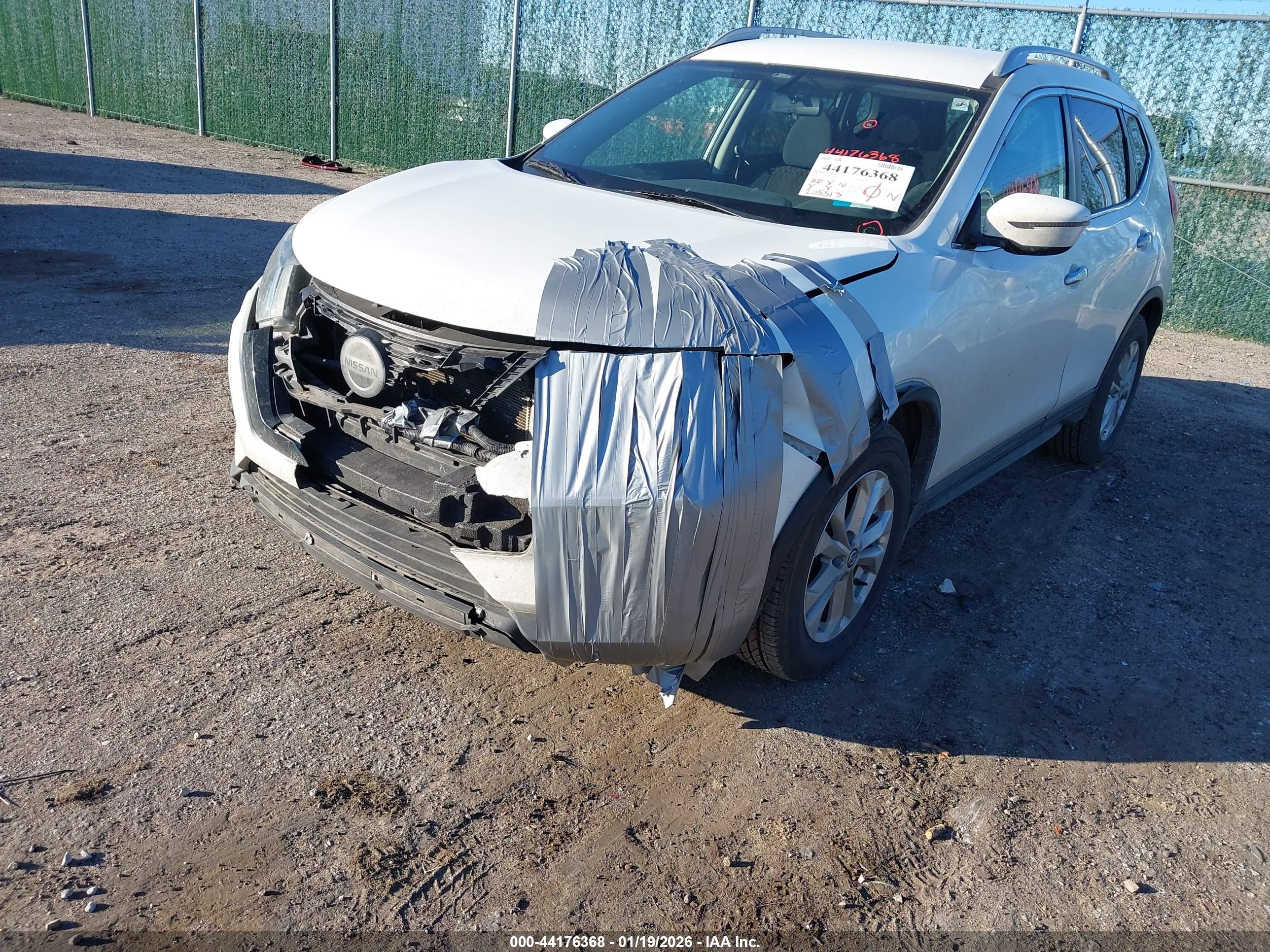 NISSAN ROGUE image 6