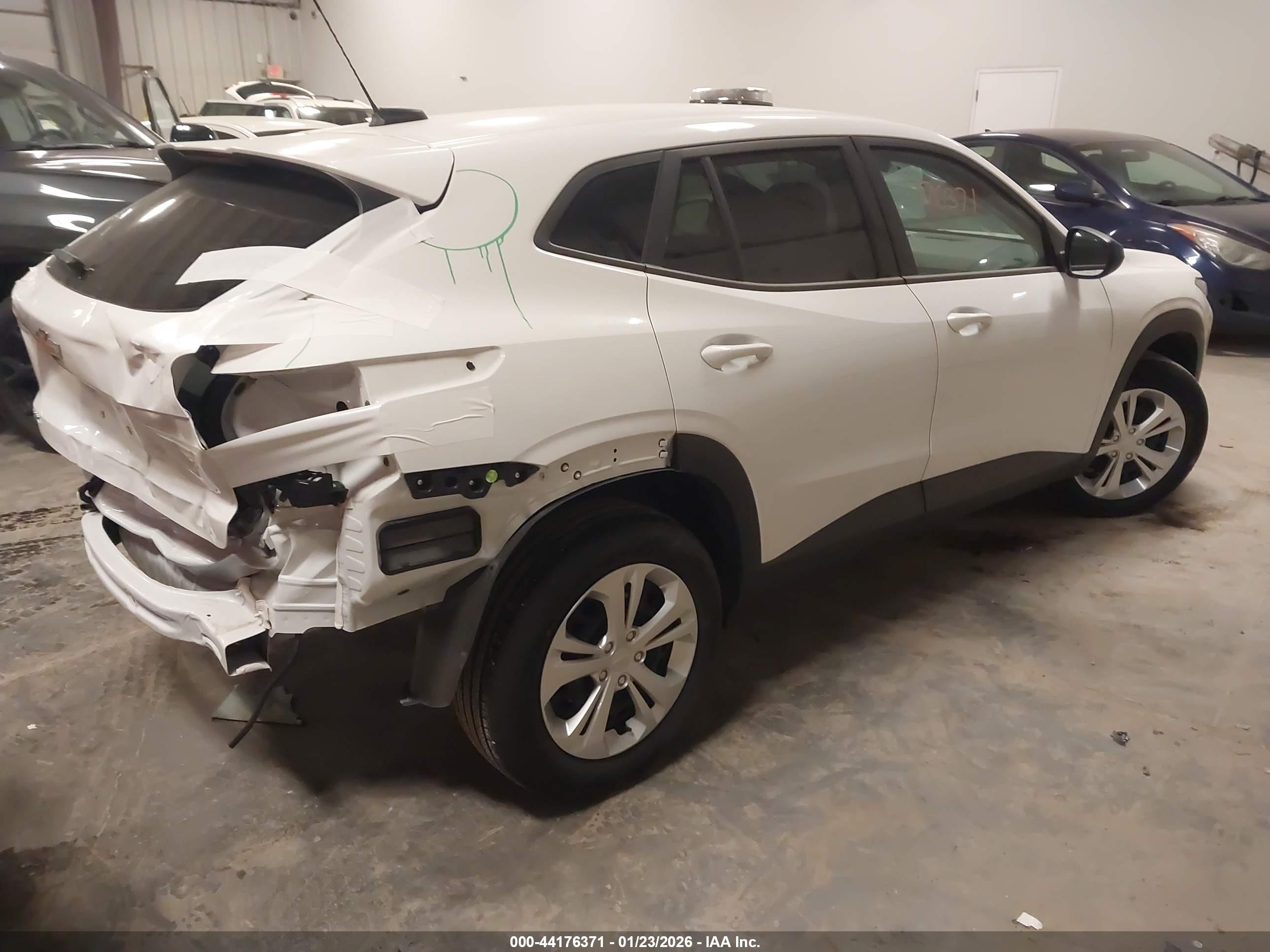 CHEVROLET TRAX image 4