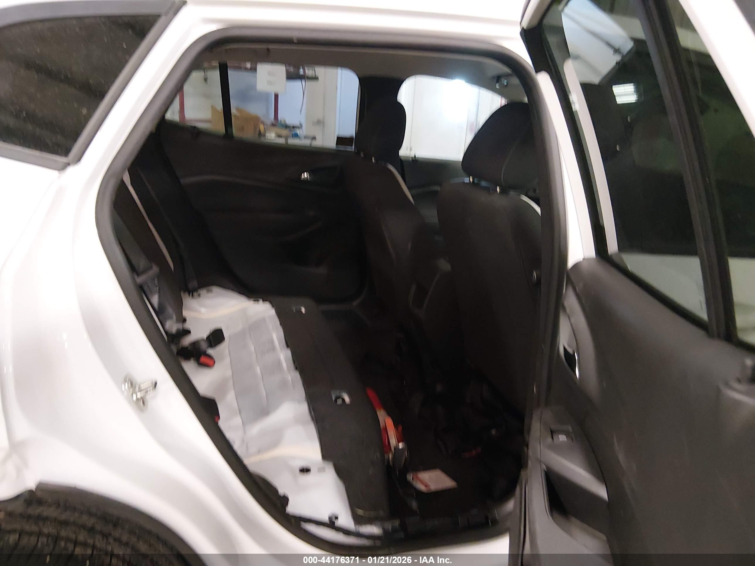 CHEVROLET TRAX image 8