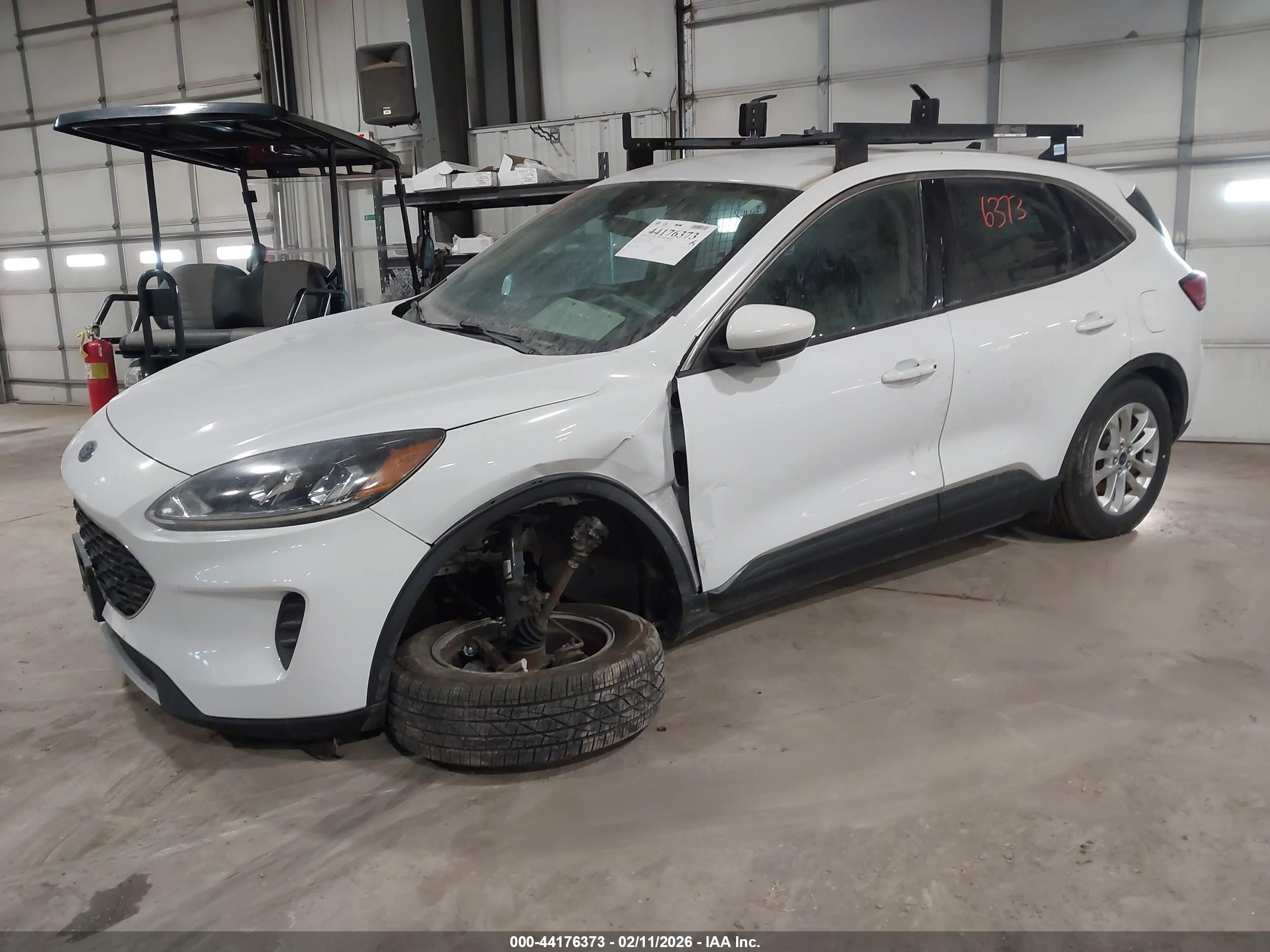 FORD ESCAPE image 2