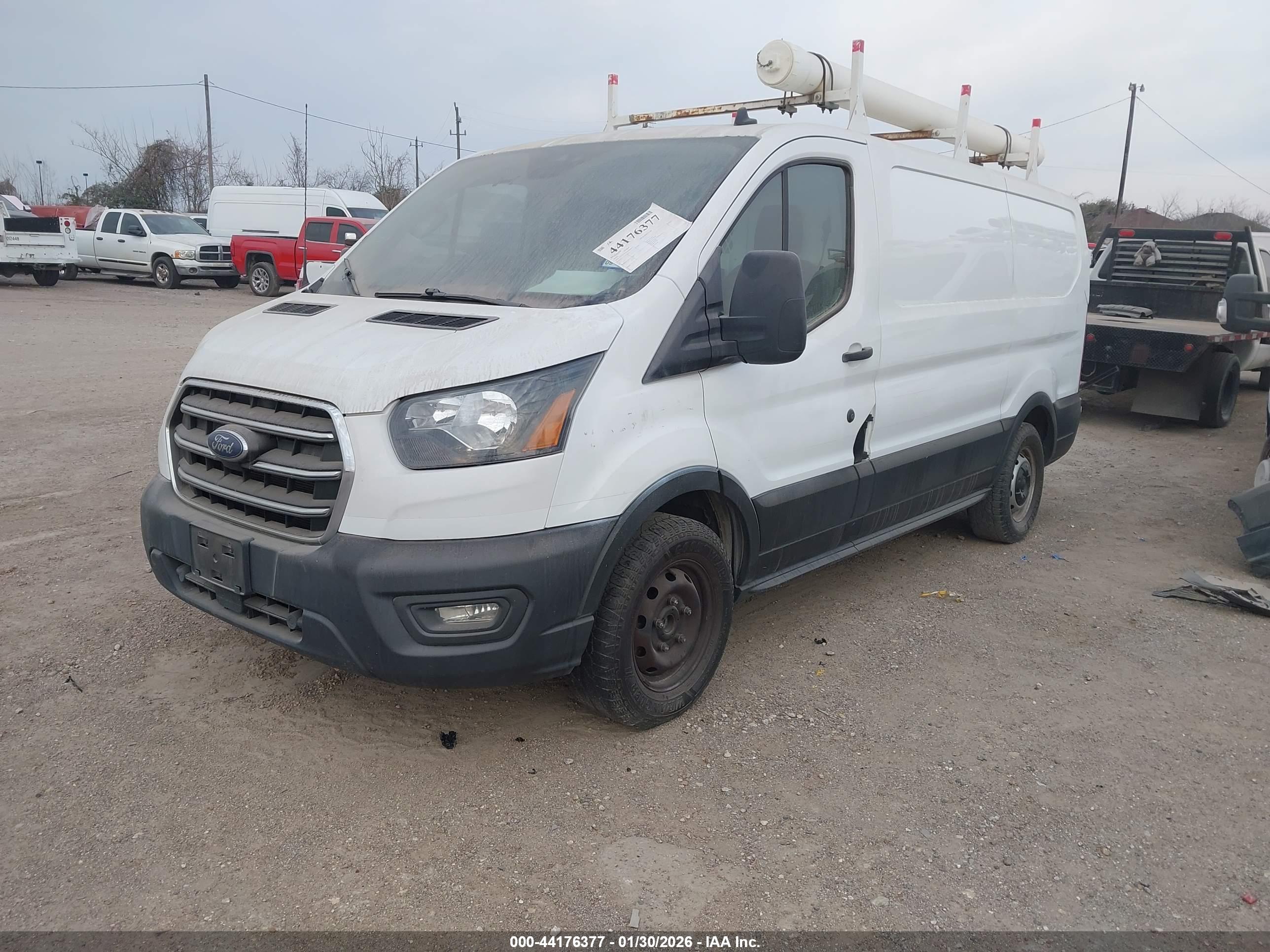 FORD TRANSIT-150 image 2