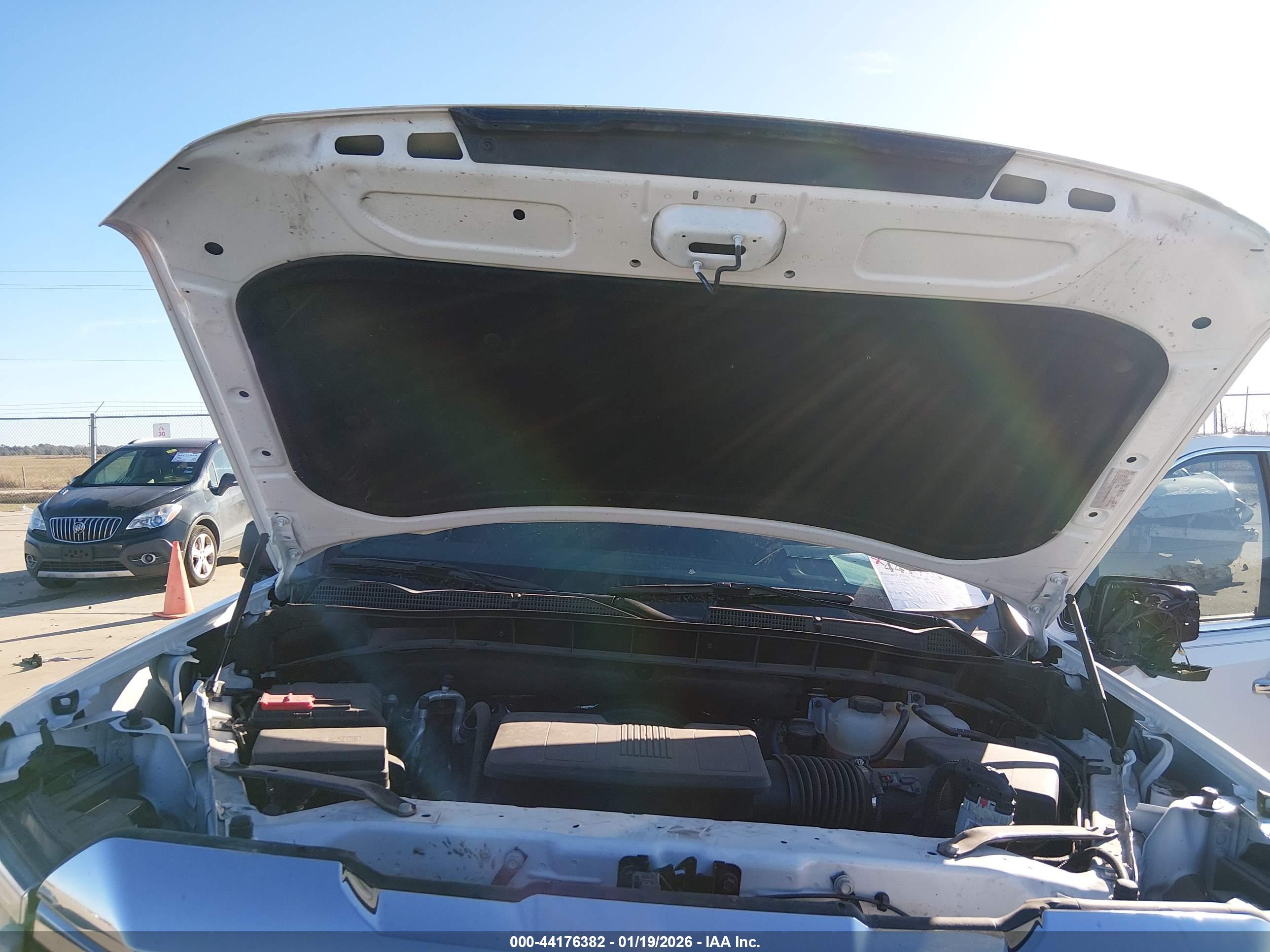 GMC SIERRA image 10