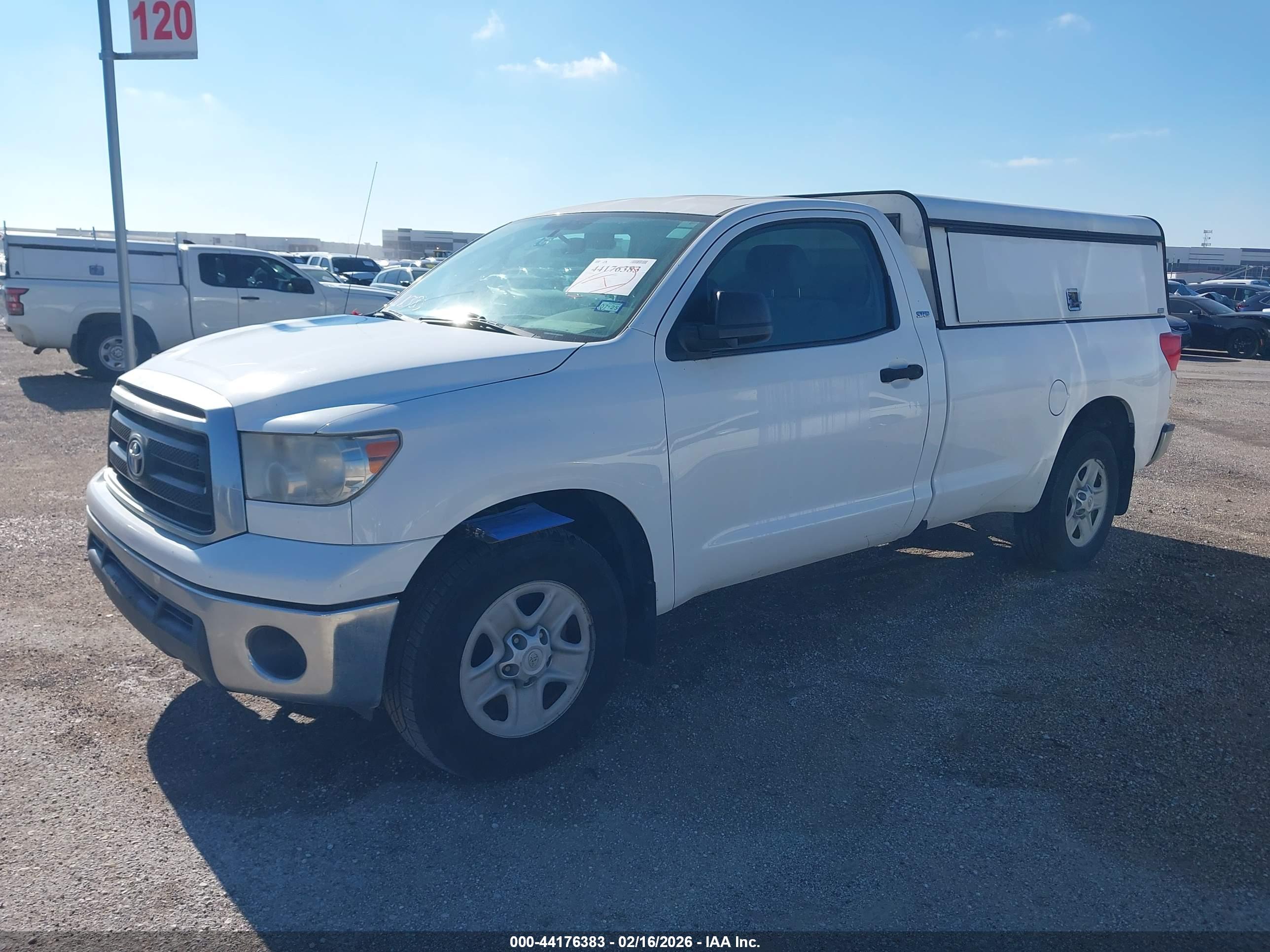 TOYOTA TUNDRA image 2