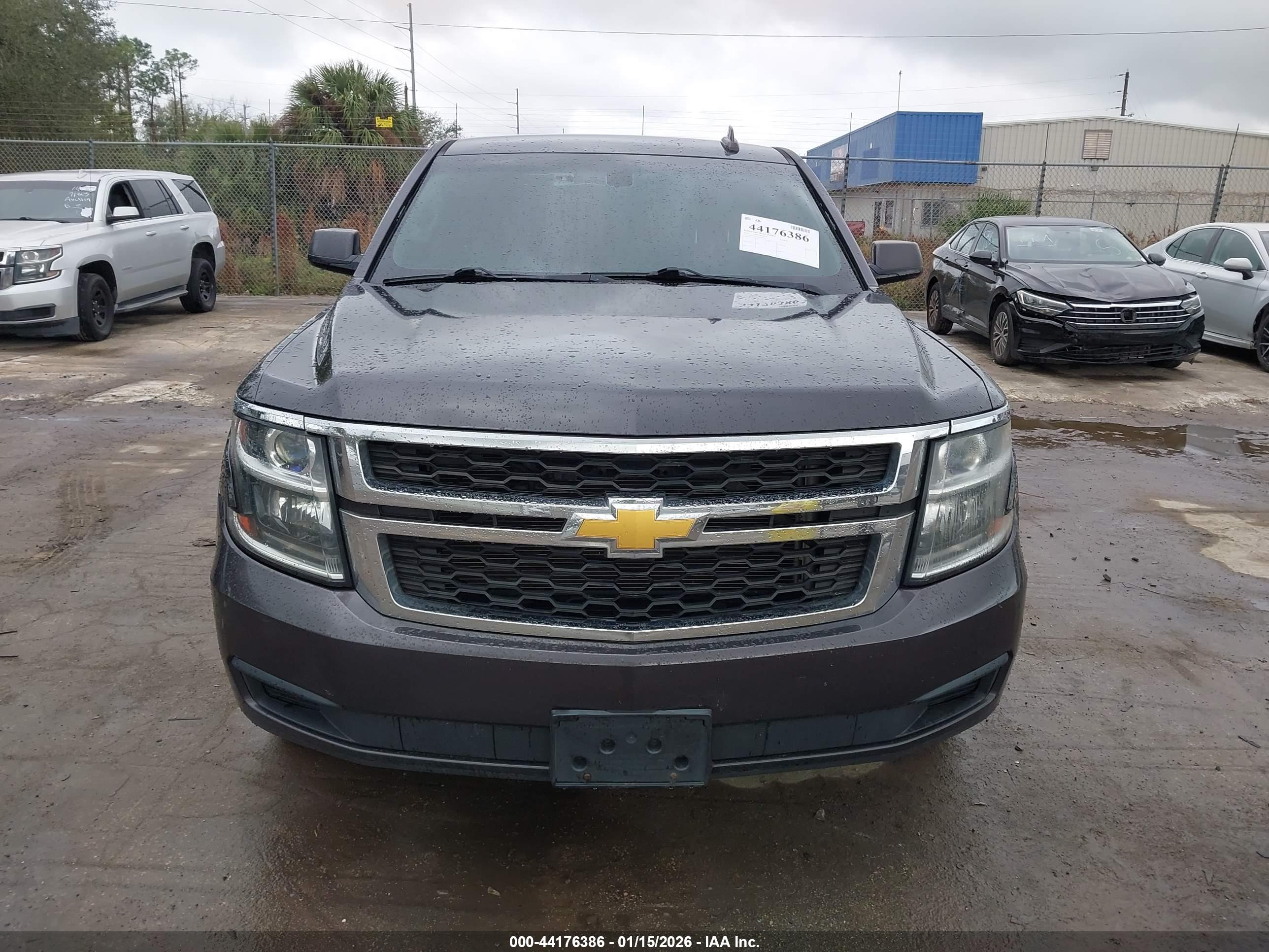 CHEVROLET TAHOE image 6