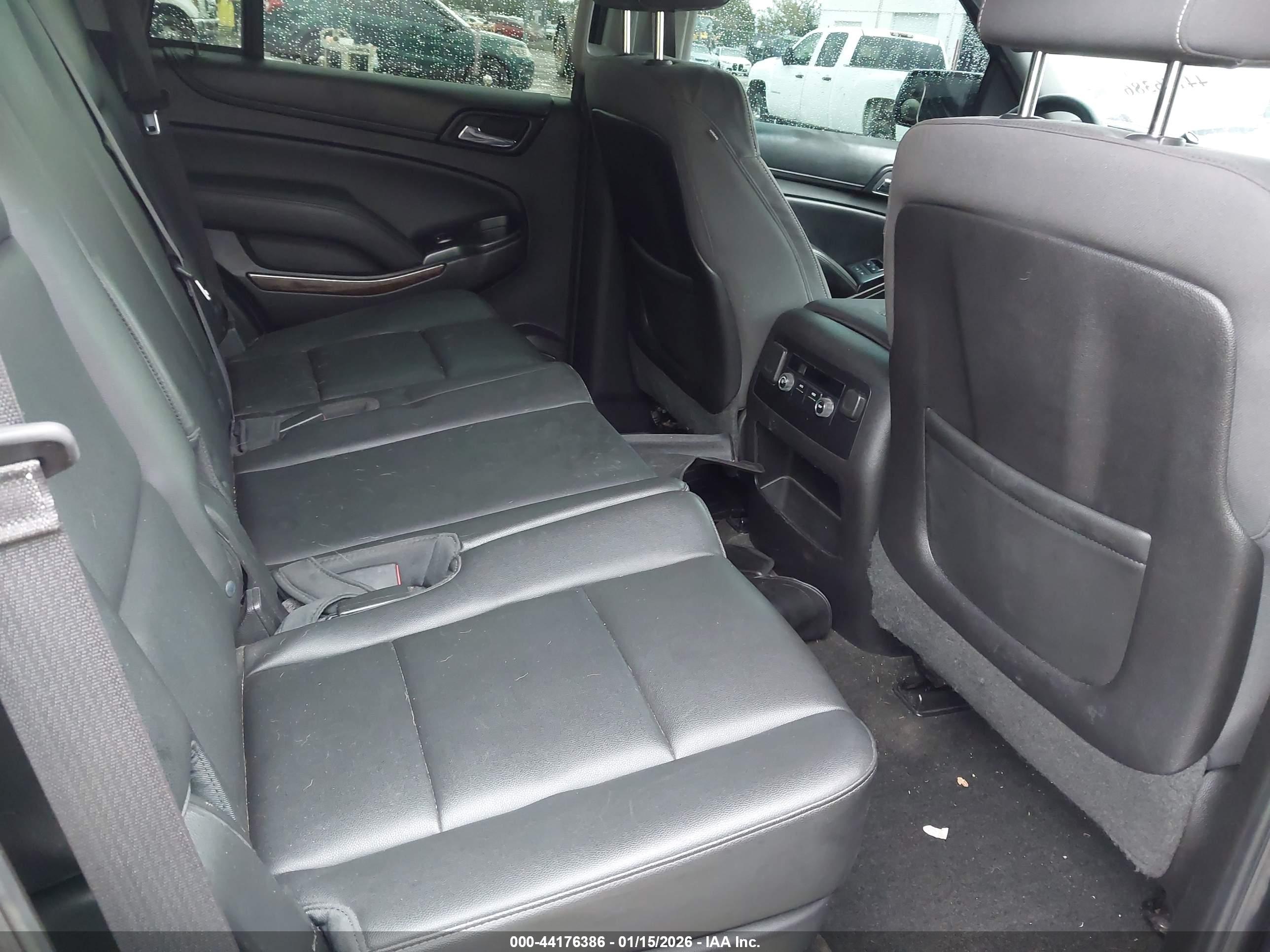 CHEVROLET TAHOE image 8