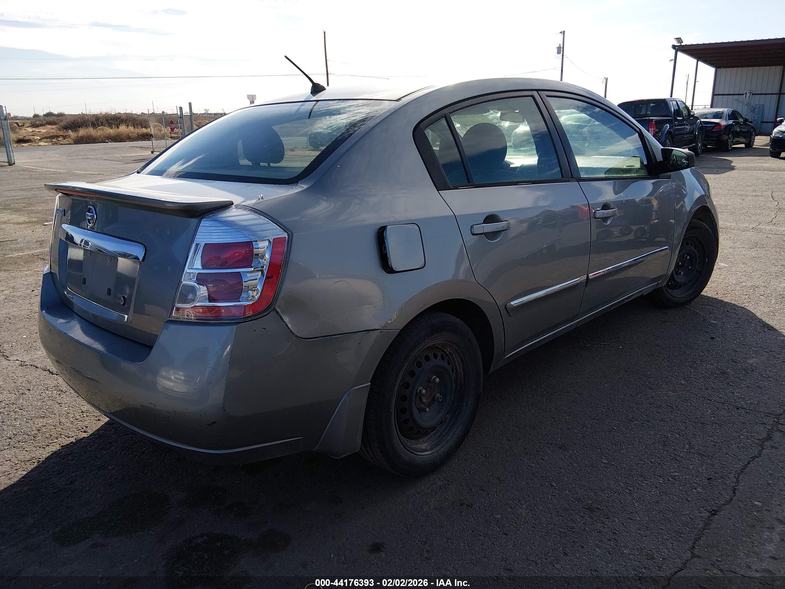 NISSAN SENTRA image 4