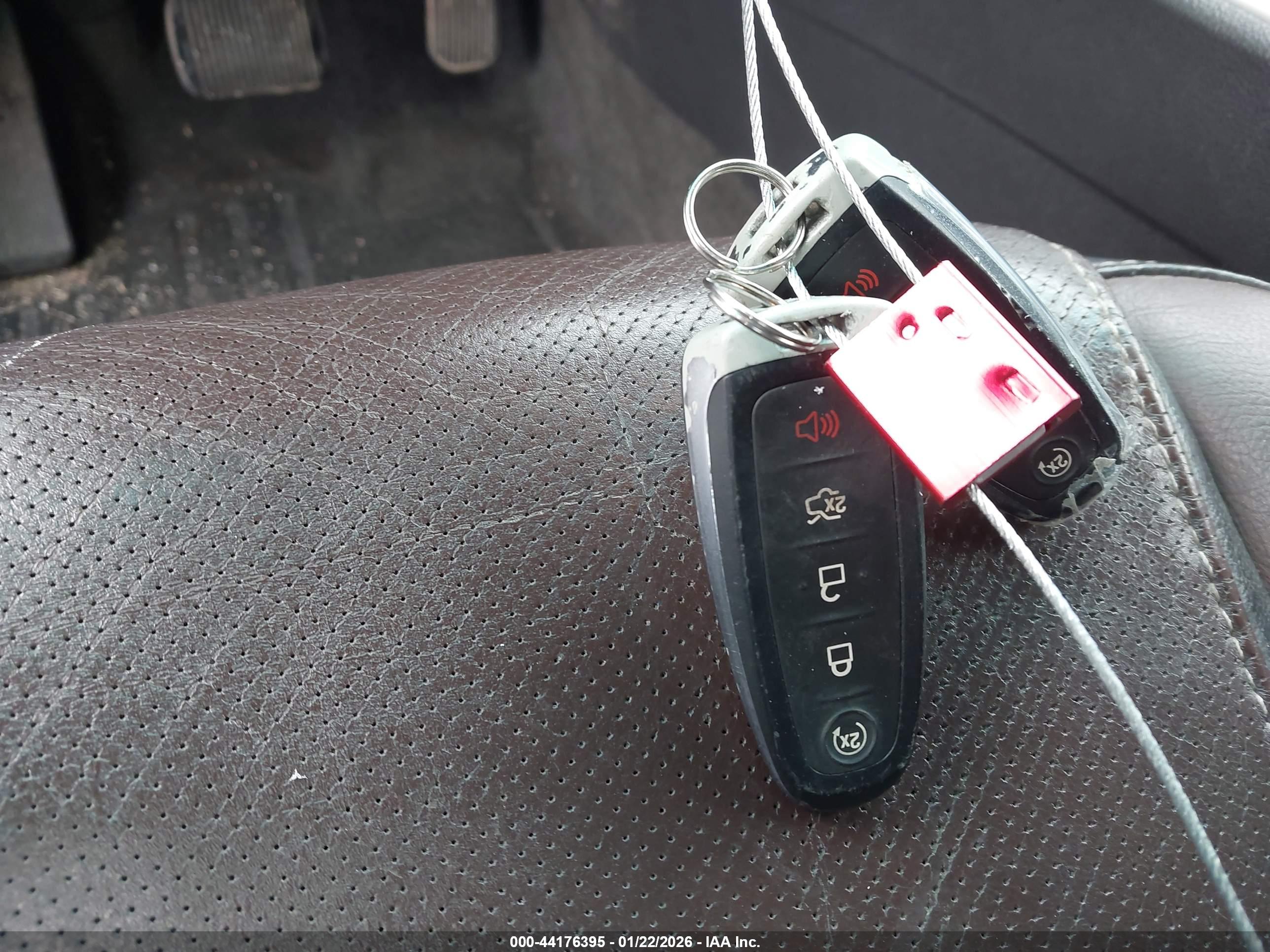 FORD EXPLORER image 11