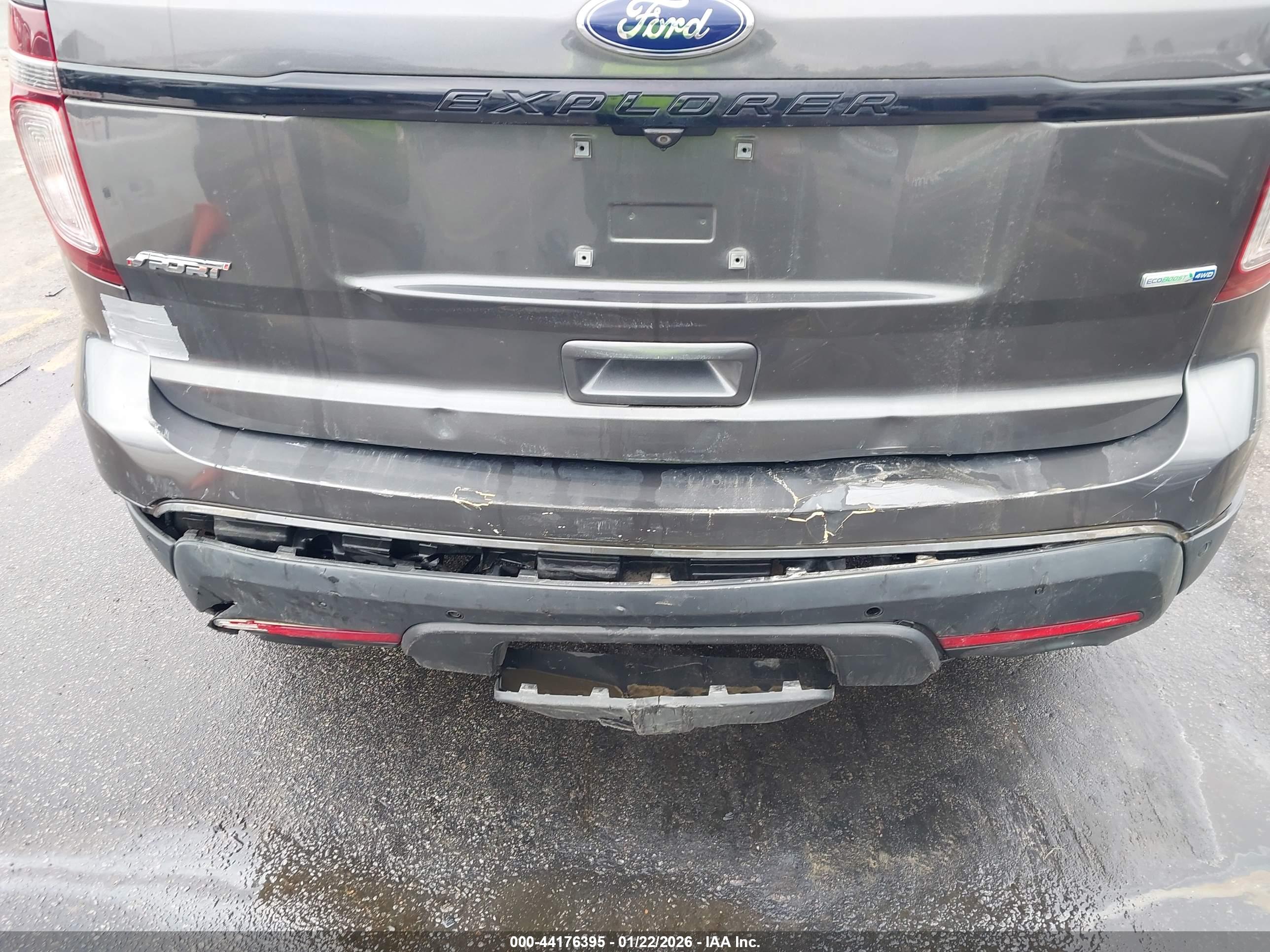 FORD EXPLORER image 6