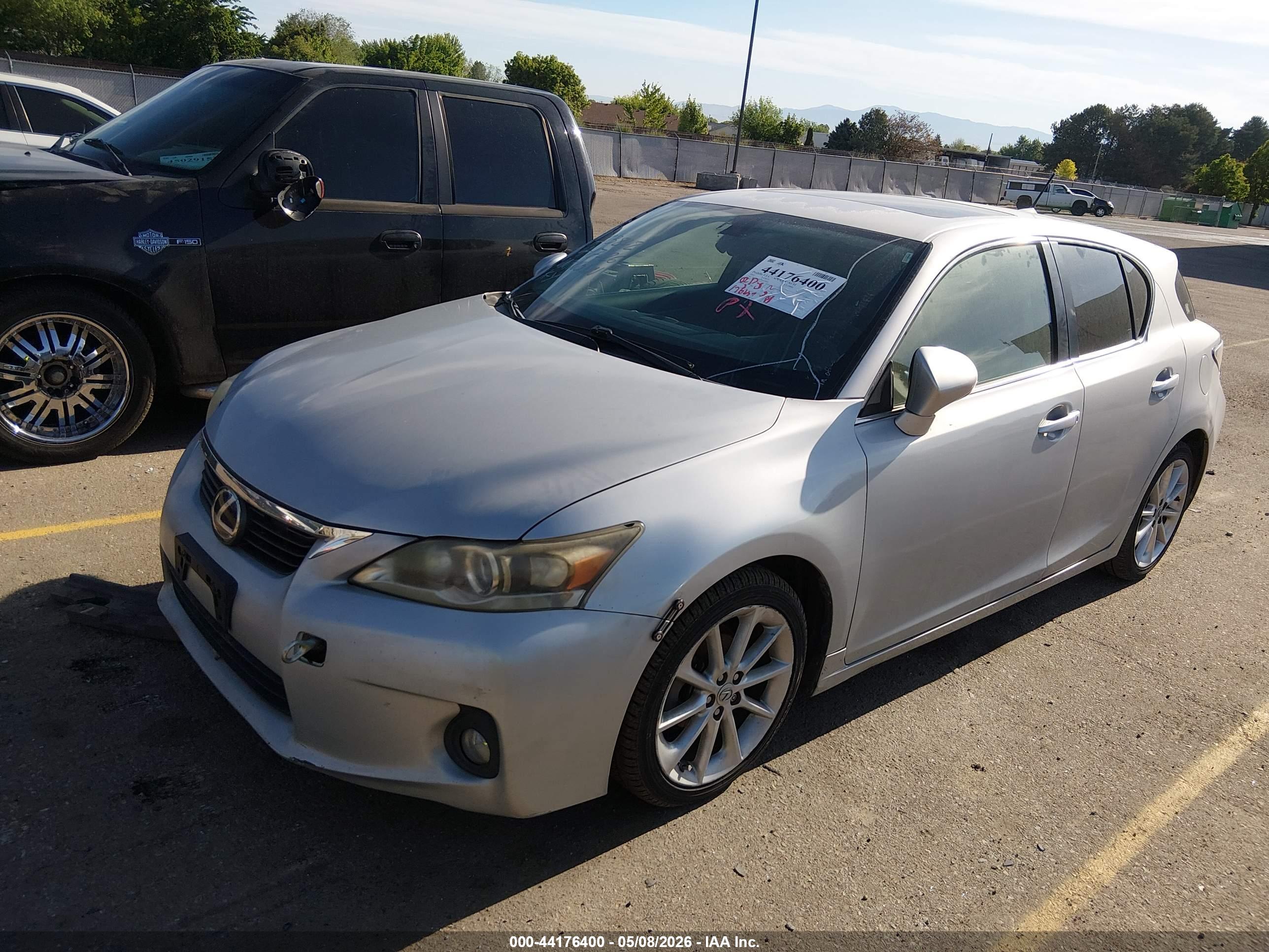LEXUS CT image 2