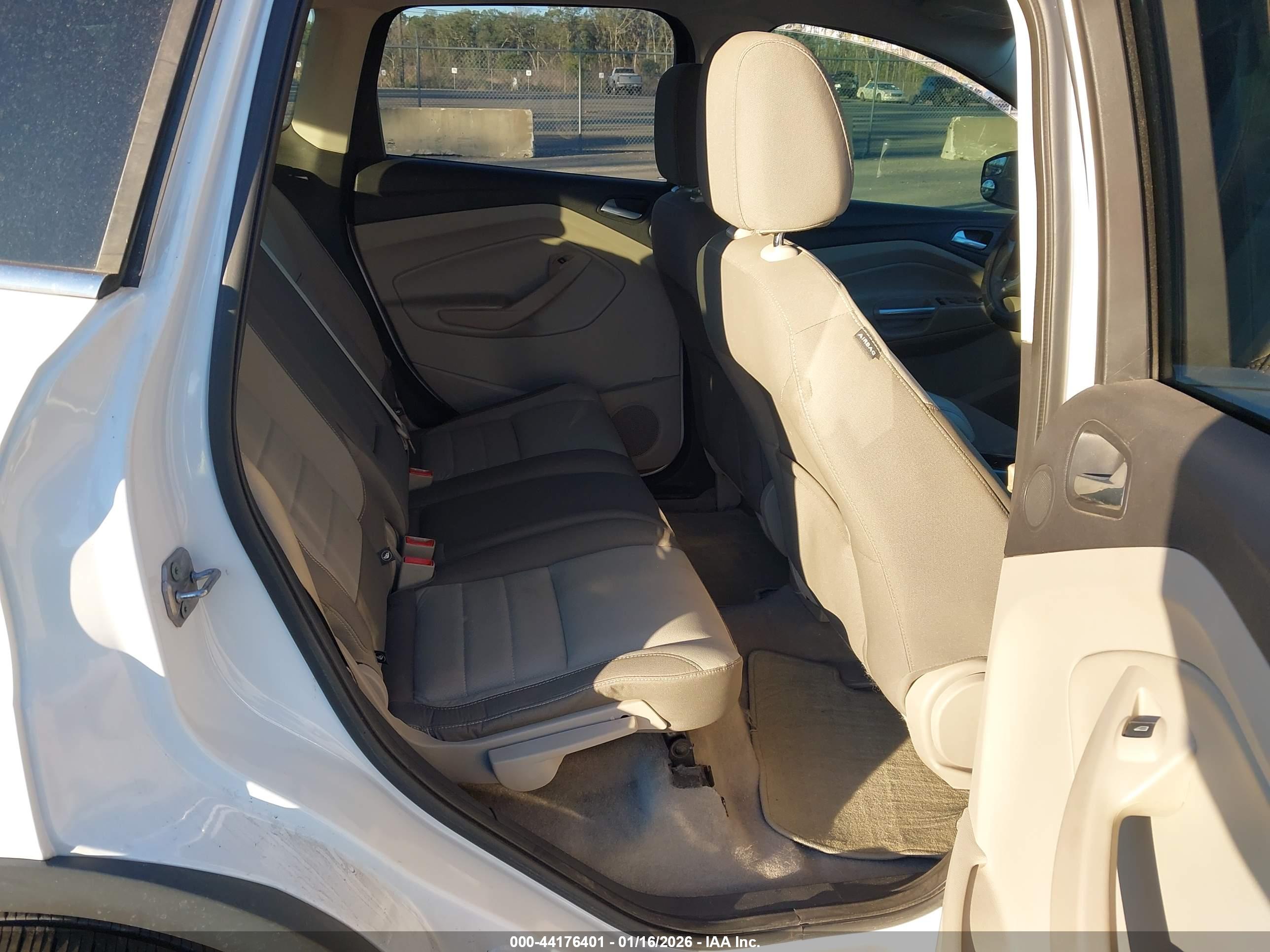 FORD ESCAPE image 8