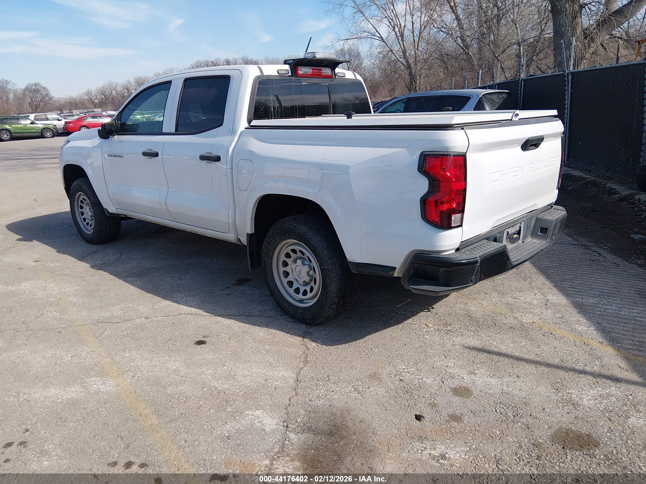 CHEVROLET COLORADO image 3