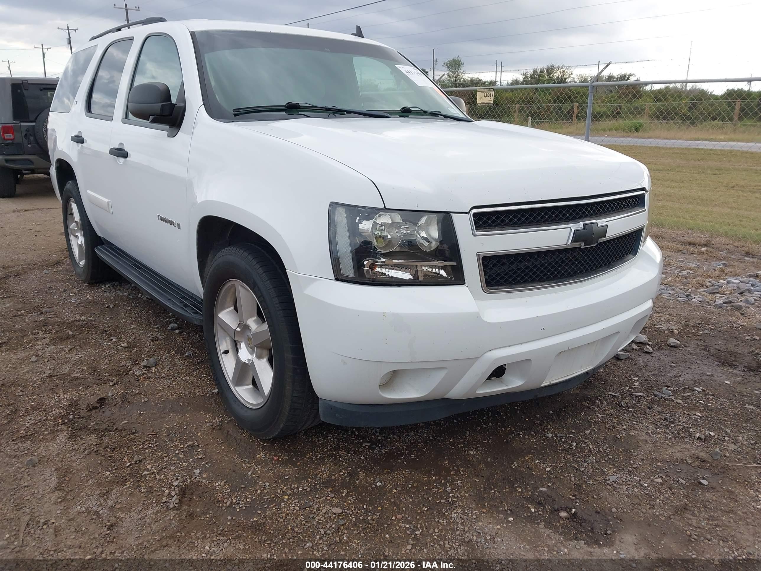 CHEVROLET TAHOE image 6