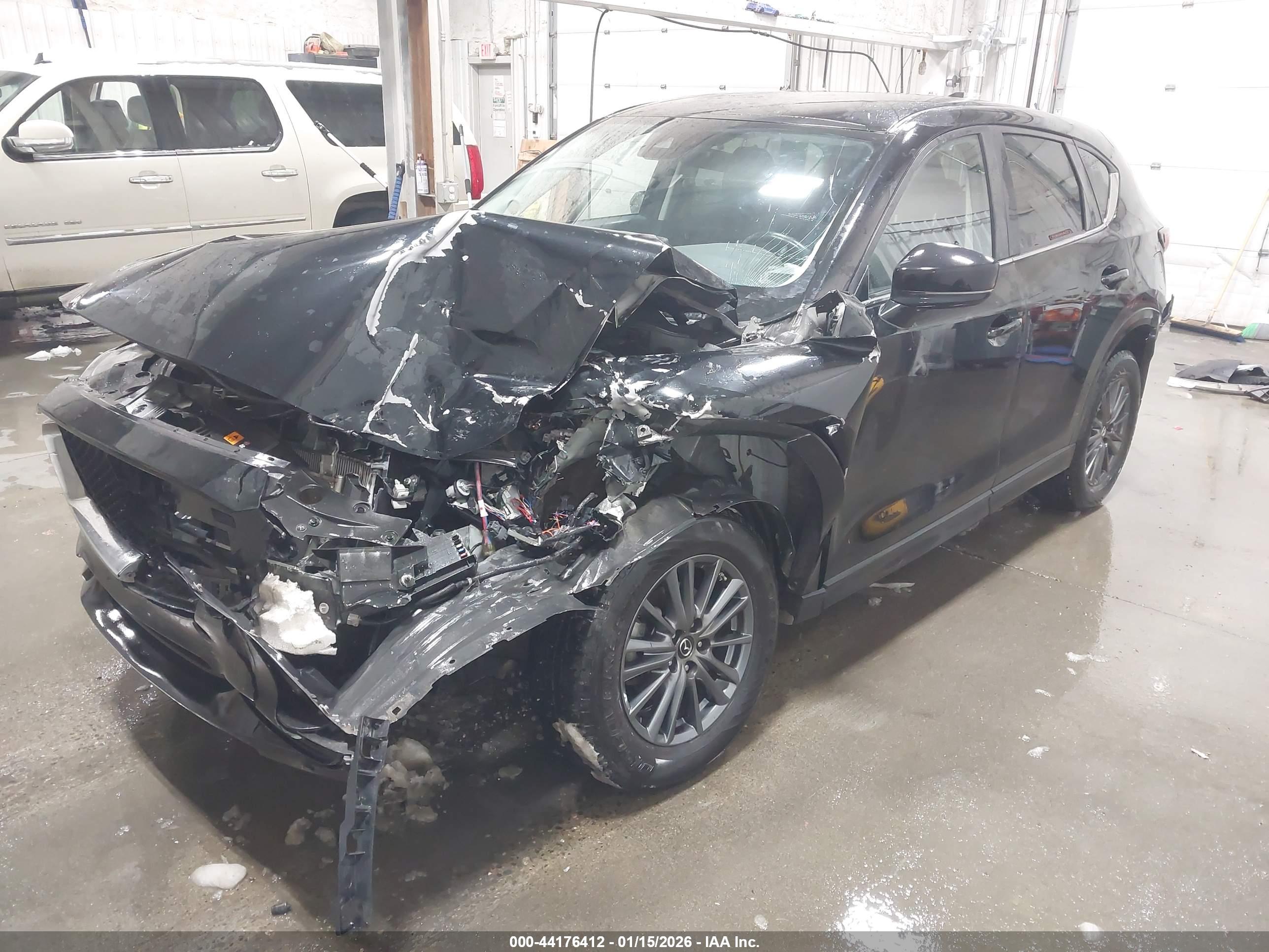 MAZDA CX-5 image 2