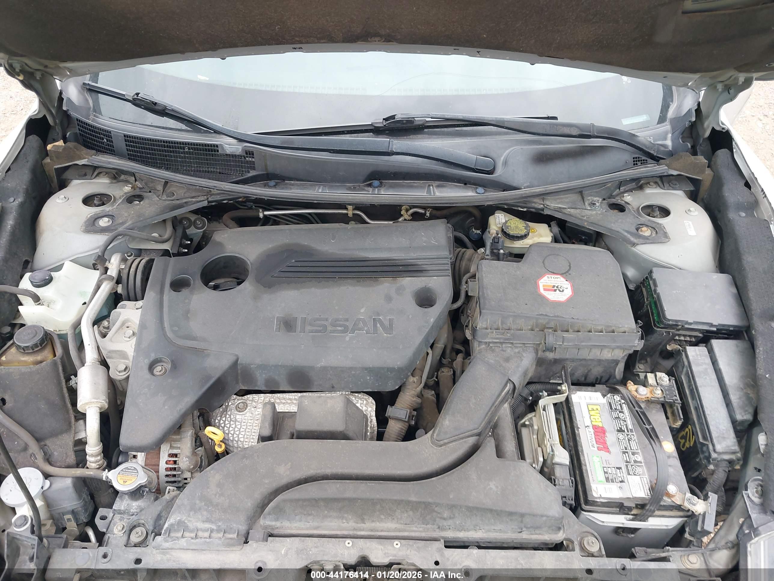 NISSAN ALTIMA image 10