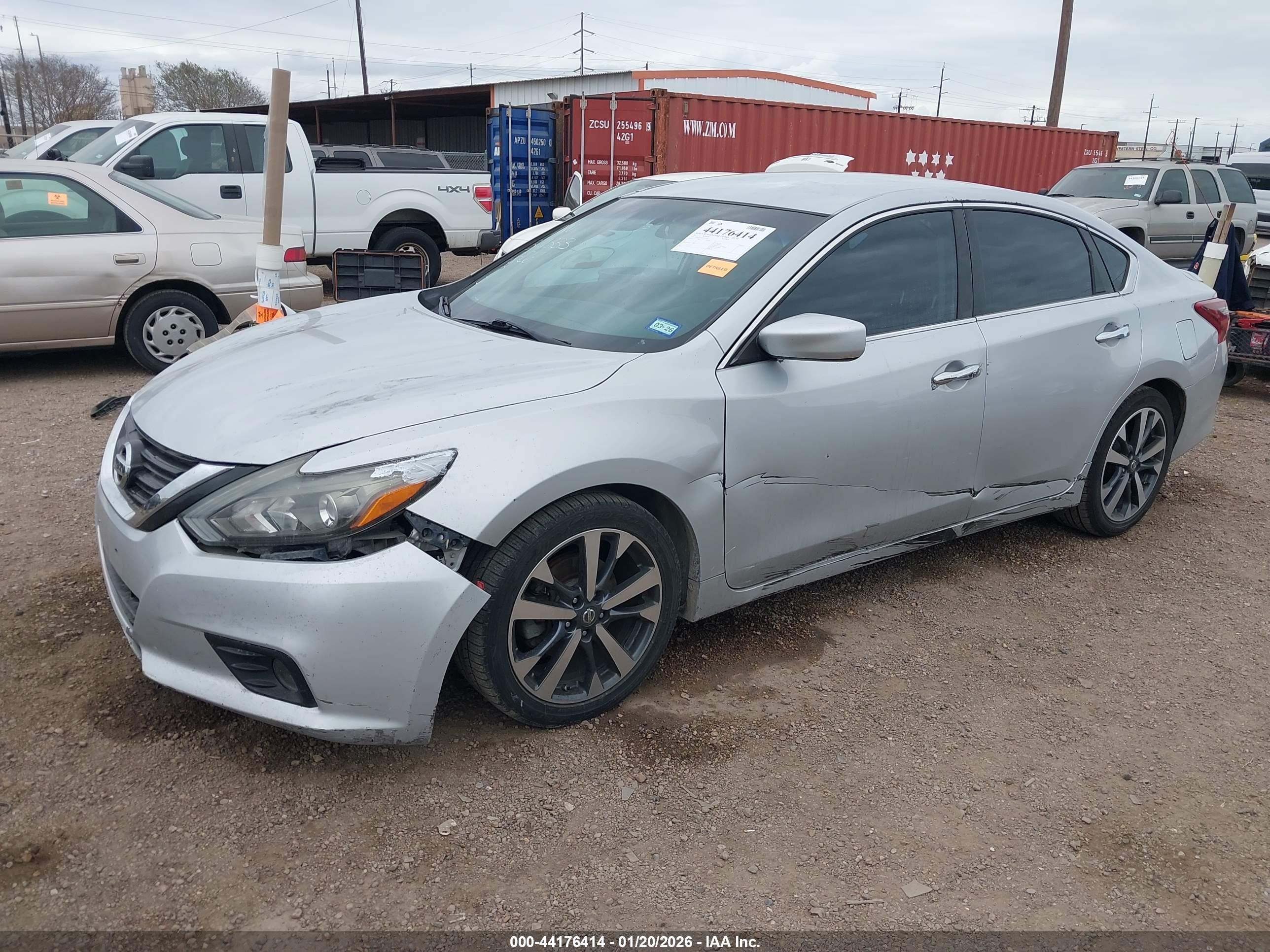 NISSAN ALTIMA image 2