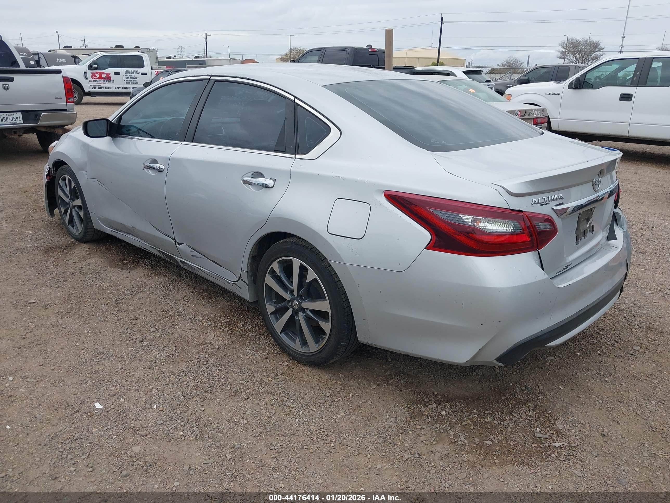 NISSAN ALTIMA image 3