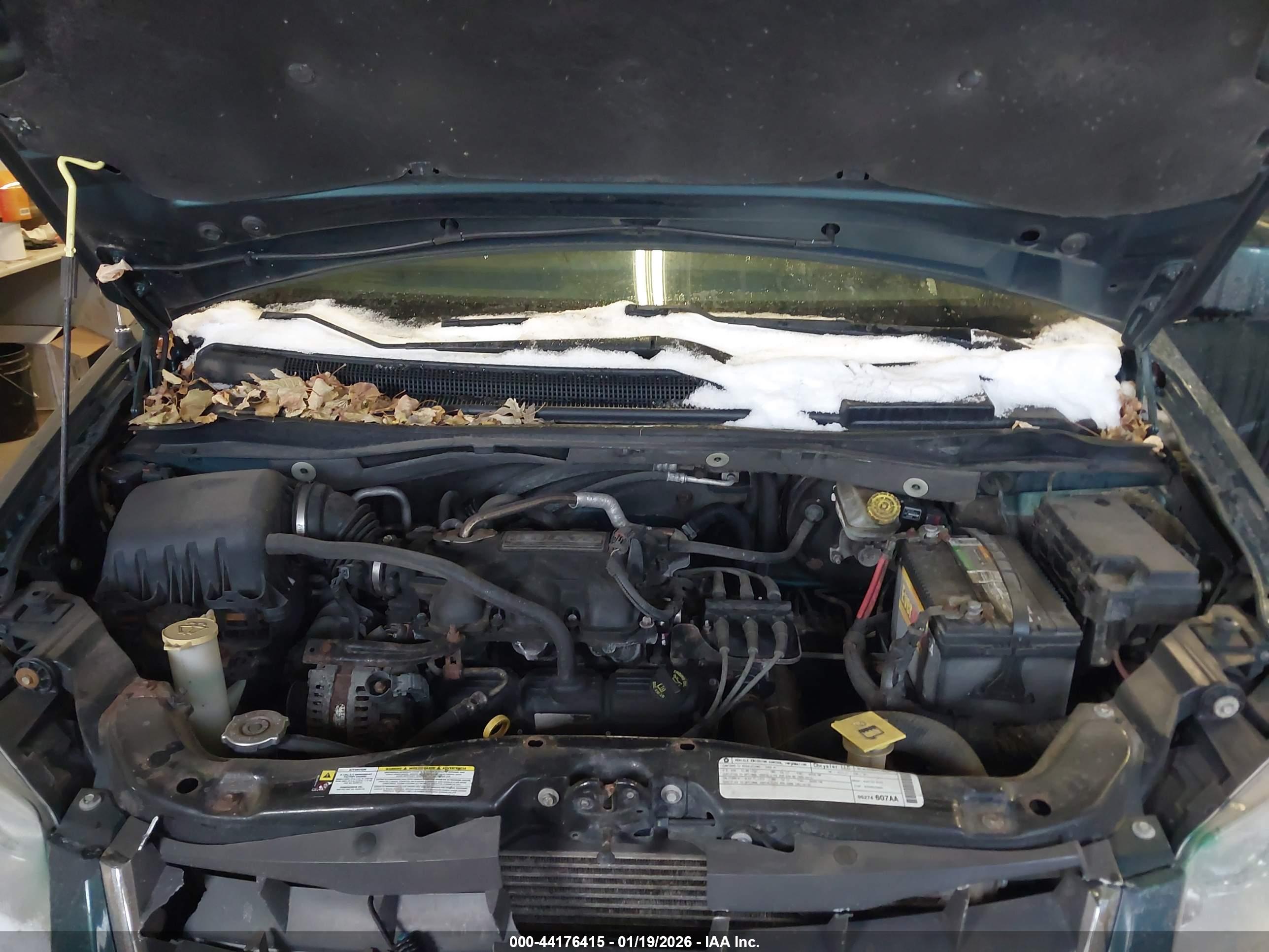 CHRYSLER TOWN image 10