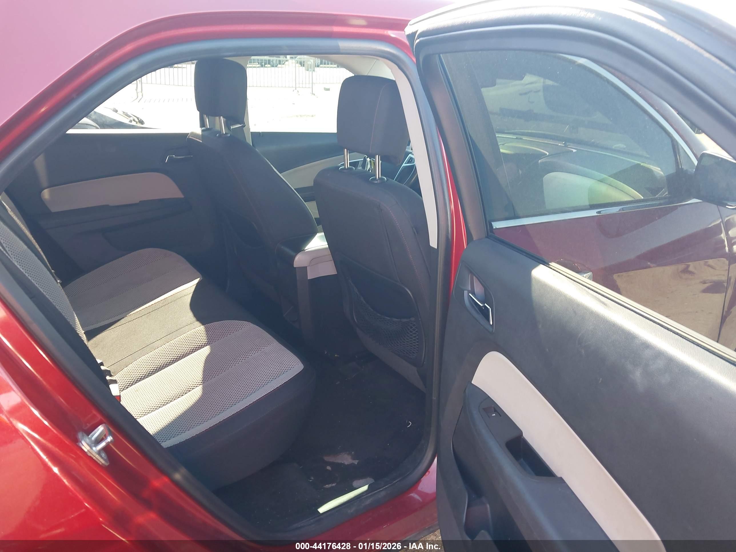 CHEVROLET EQUINOX image 8