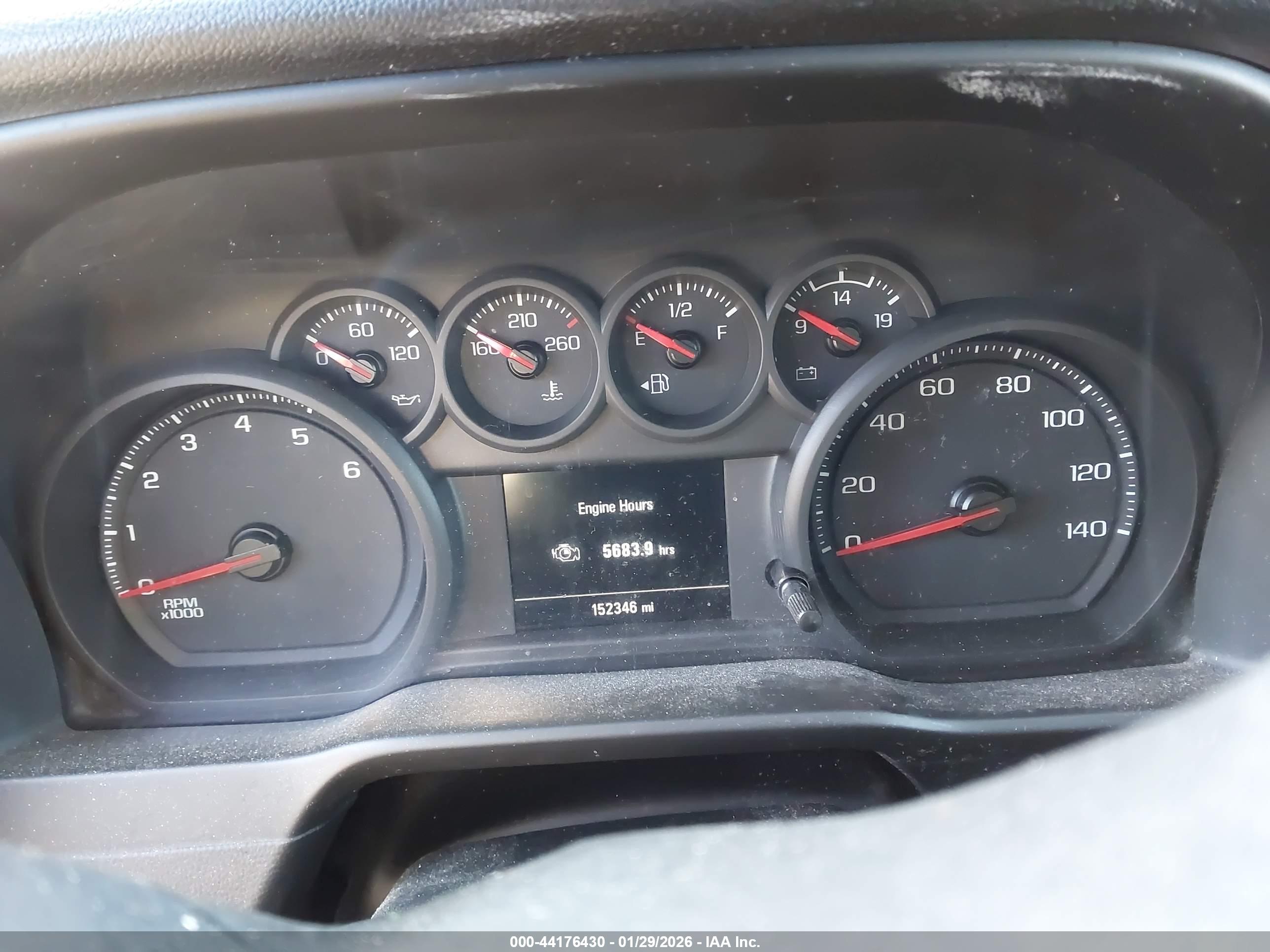 CHEVROLET SILVERADO image 7