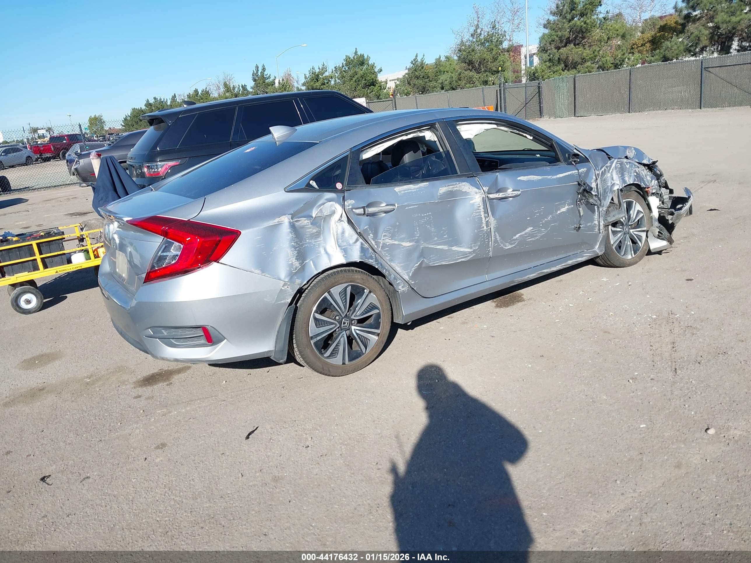HONDA CIVIC image 4