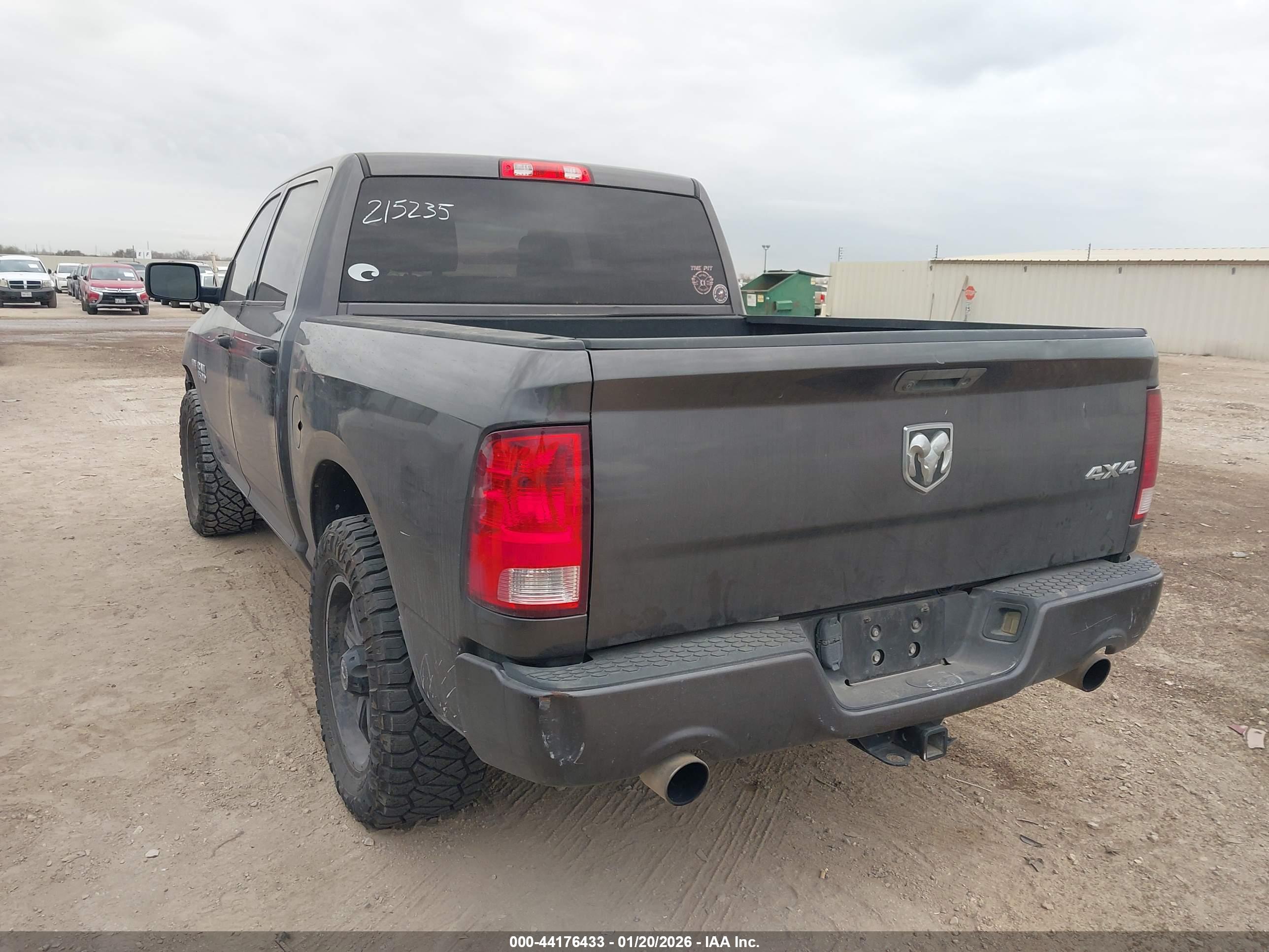 RAM 1500 image 3