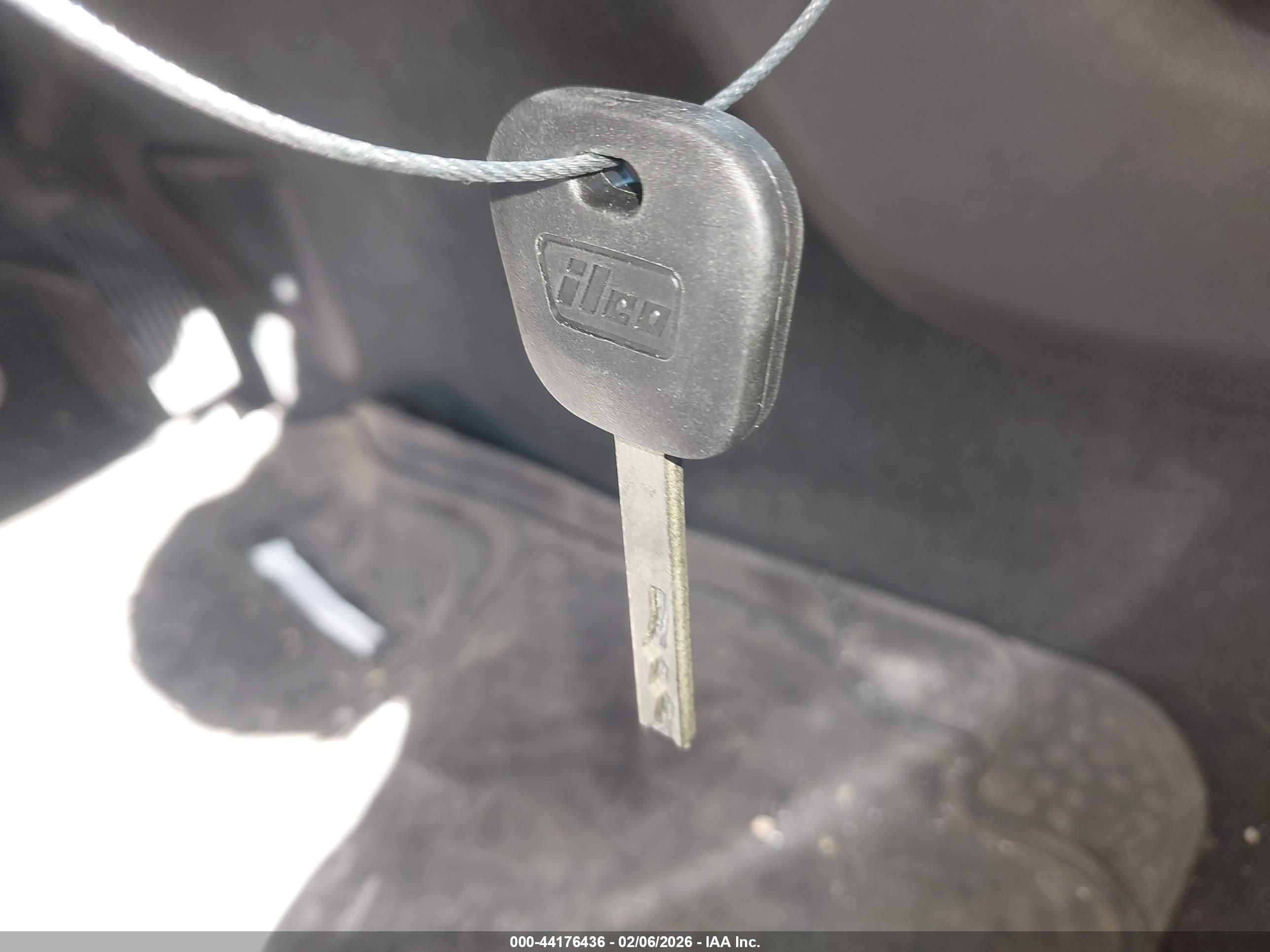 CHEVROLET MALIBU image 11