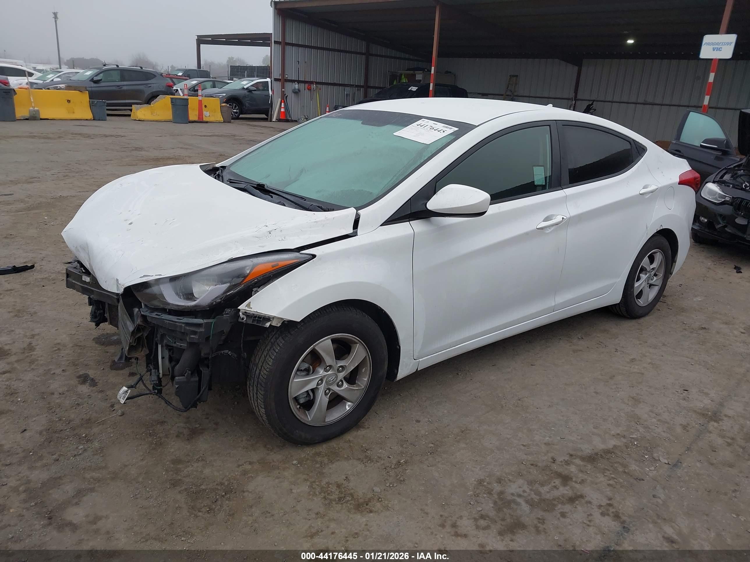 HYUNDAI ELANTRA image 2