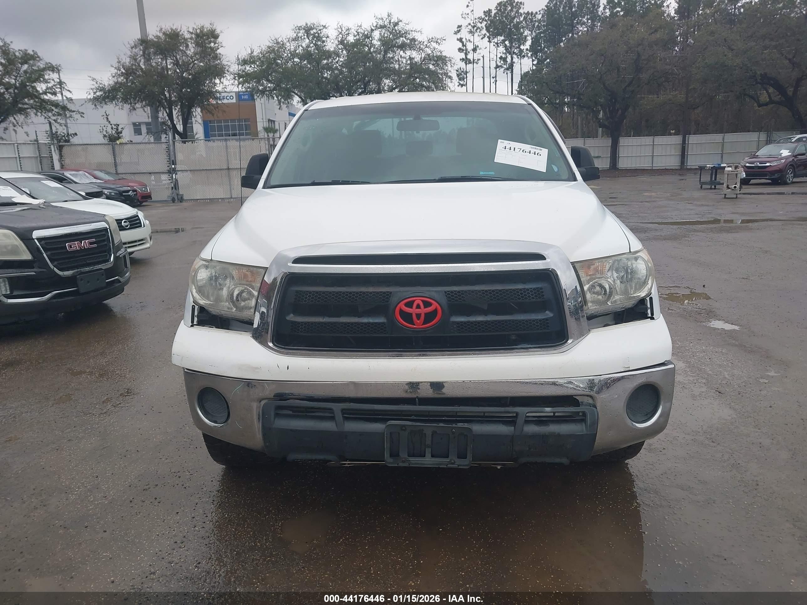 TOYOTA TUNDRA image 6