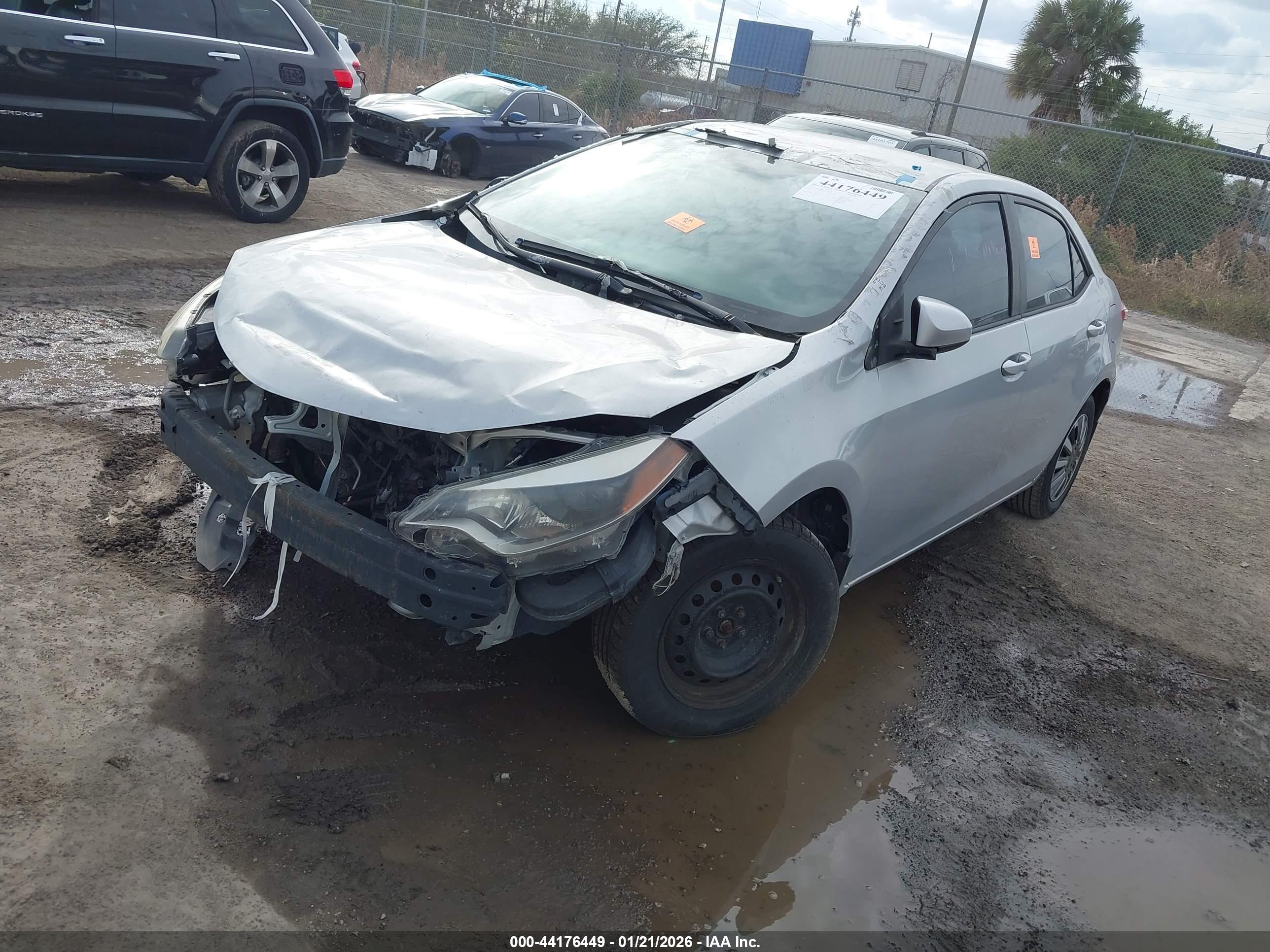 TOYOTA COROLLA image 2