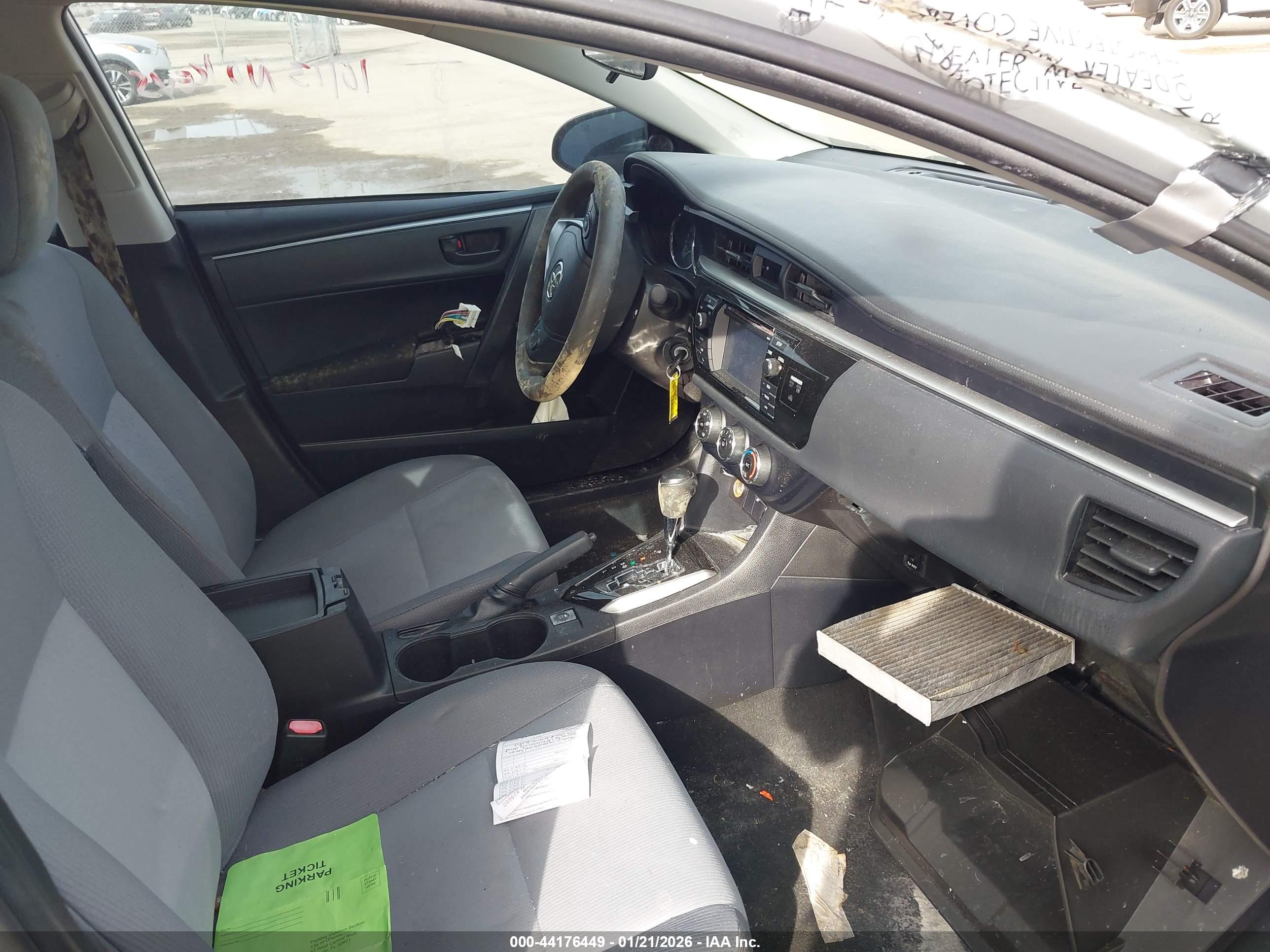 TOYOTA COROLLA image 5