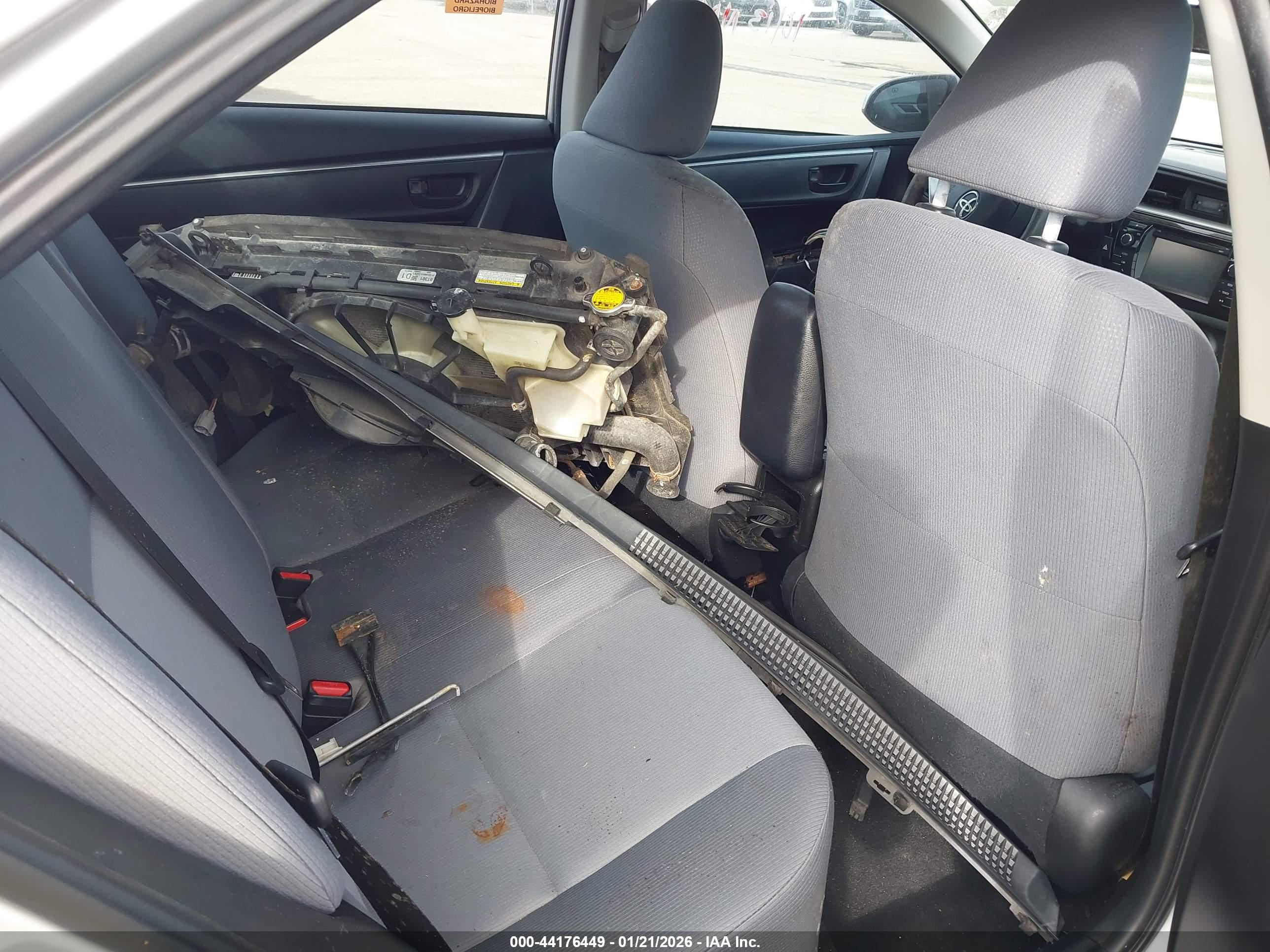 TOYOTA COROLLA image 8