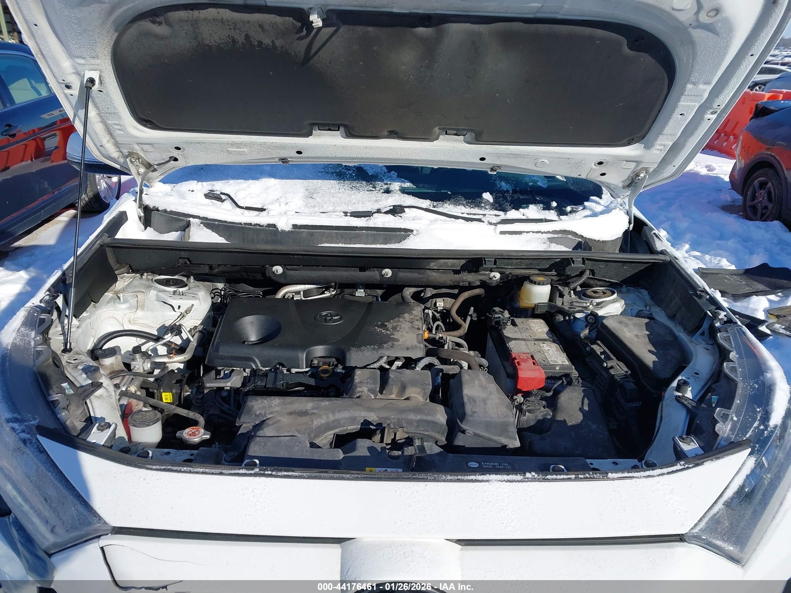 TOYOTA RAV4 image 10