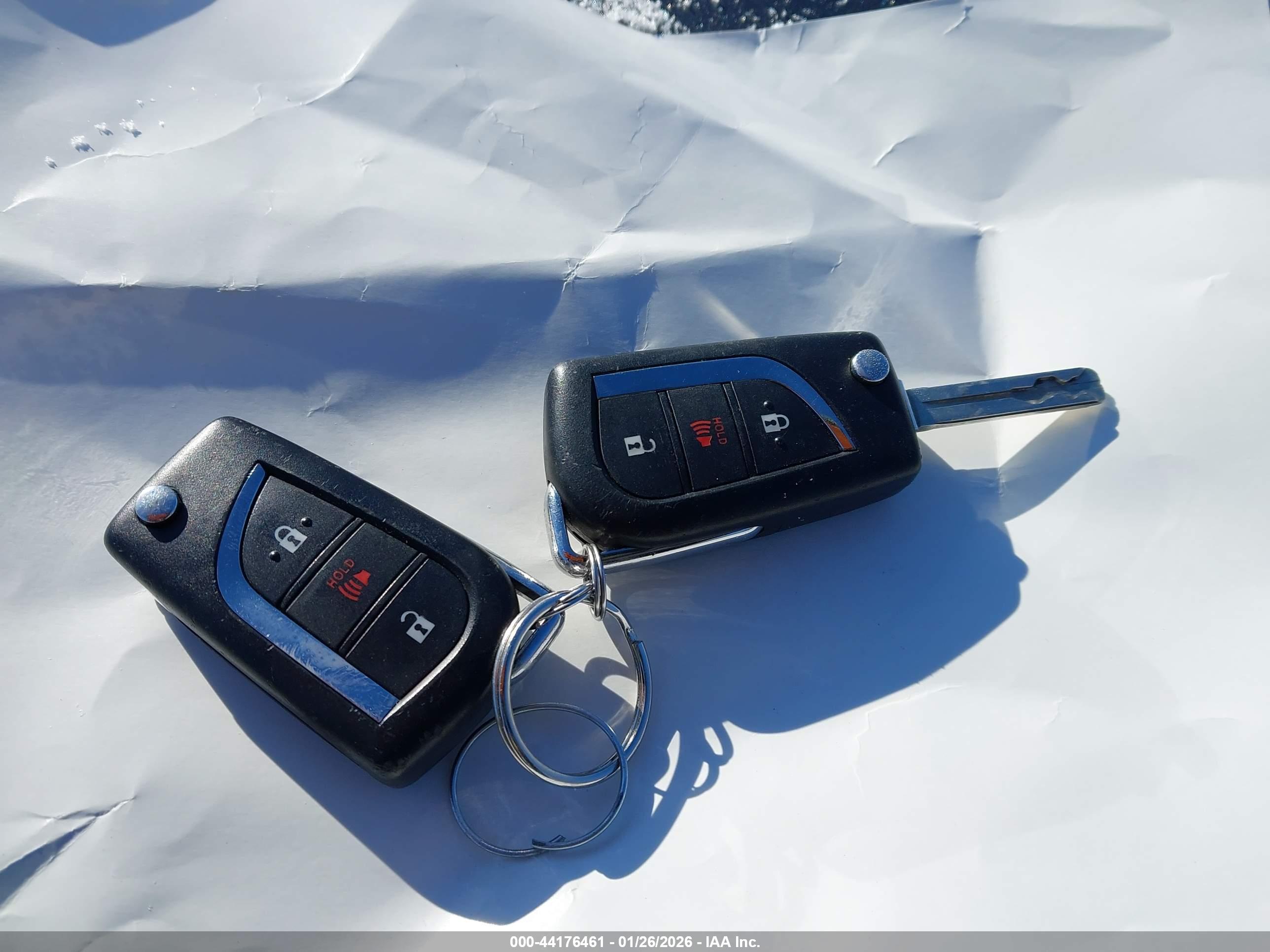 TOYOTA RAV4 image 11