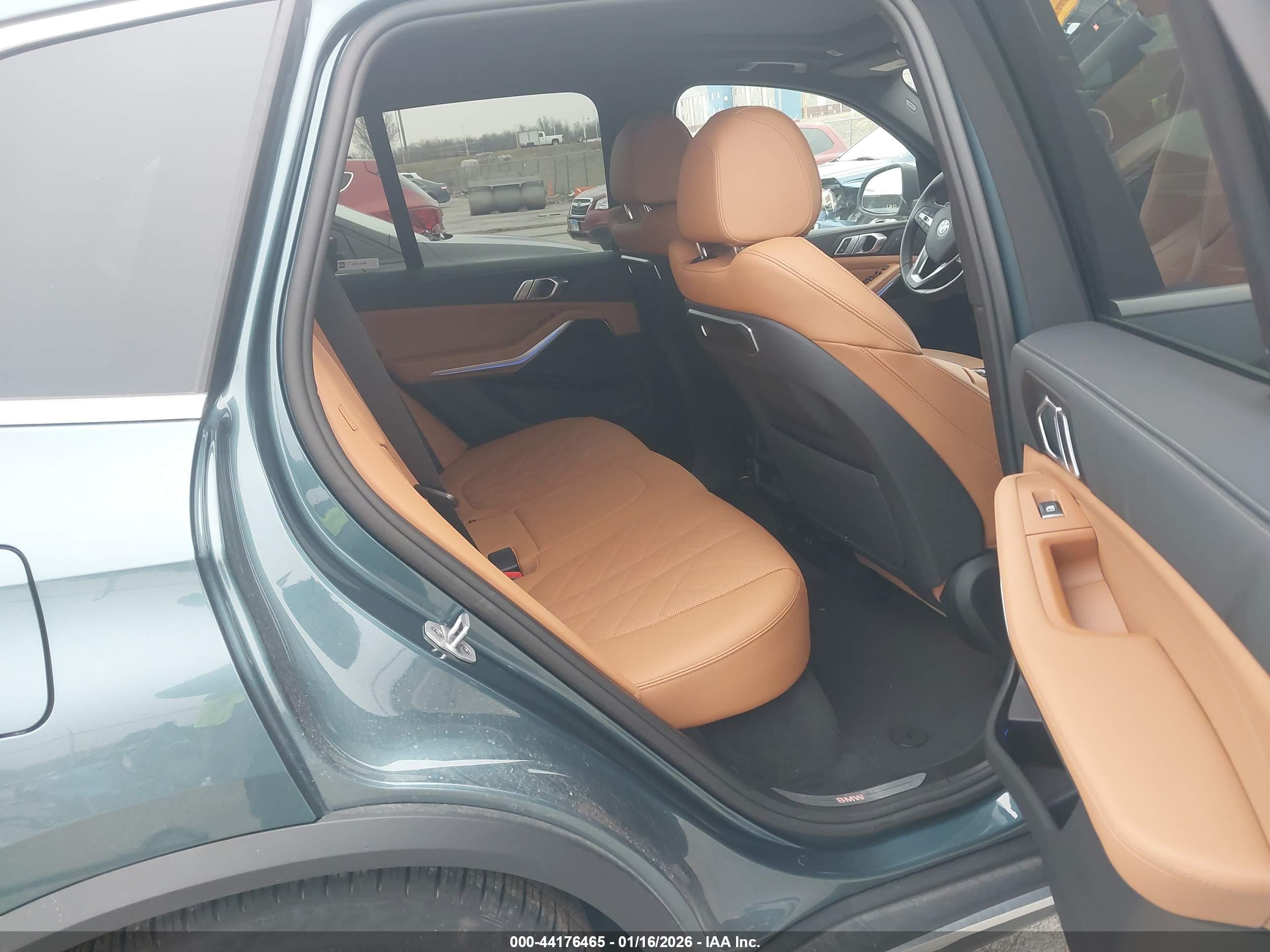 BMW X5 image 8