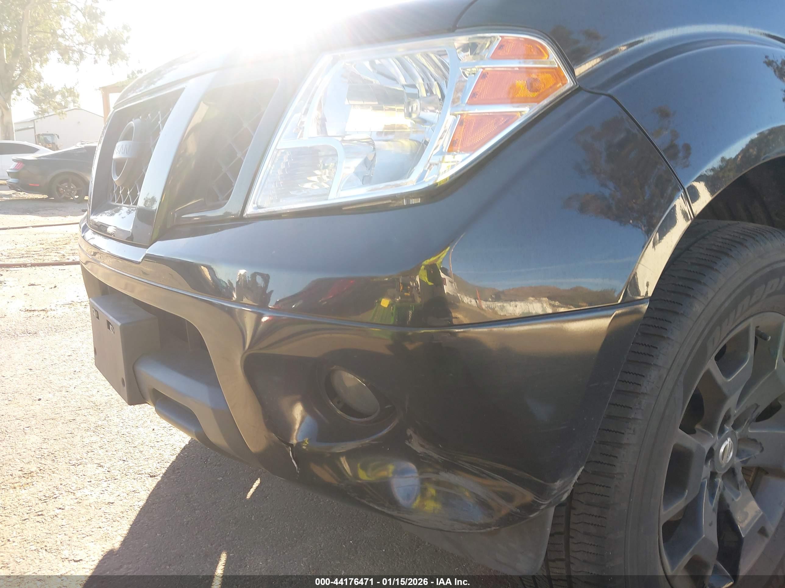 NISSAN FRONTIER image 6