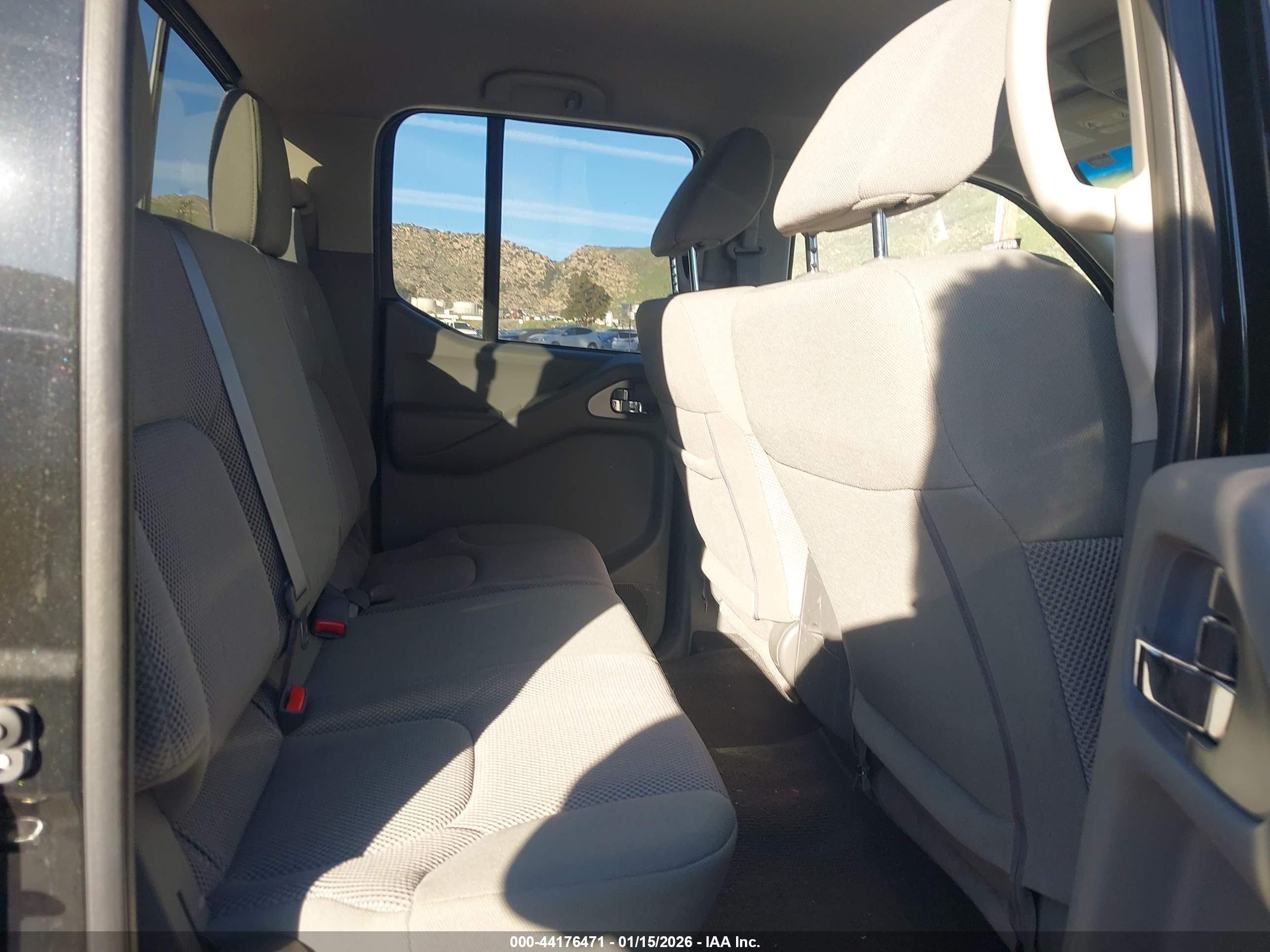 NISSAN FRONTIER image 8