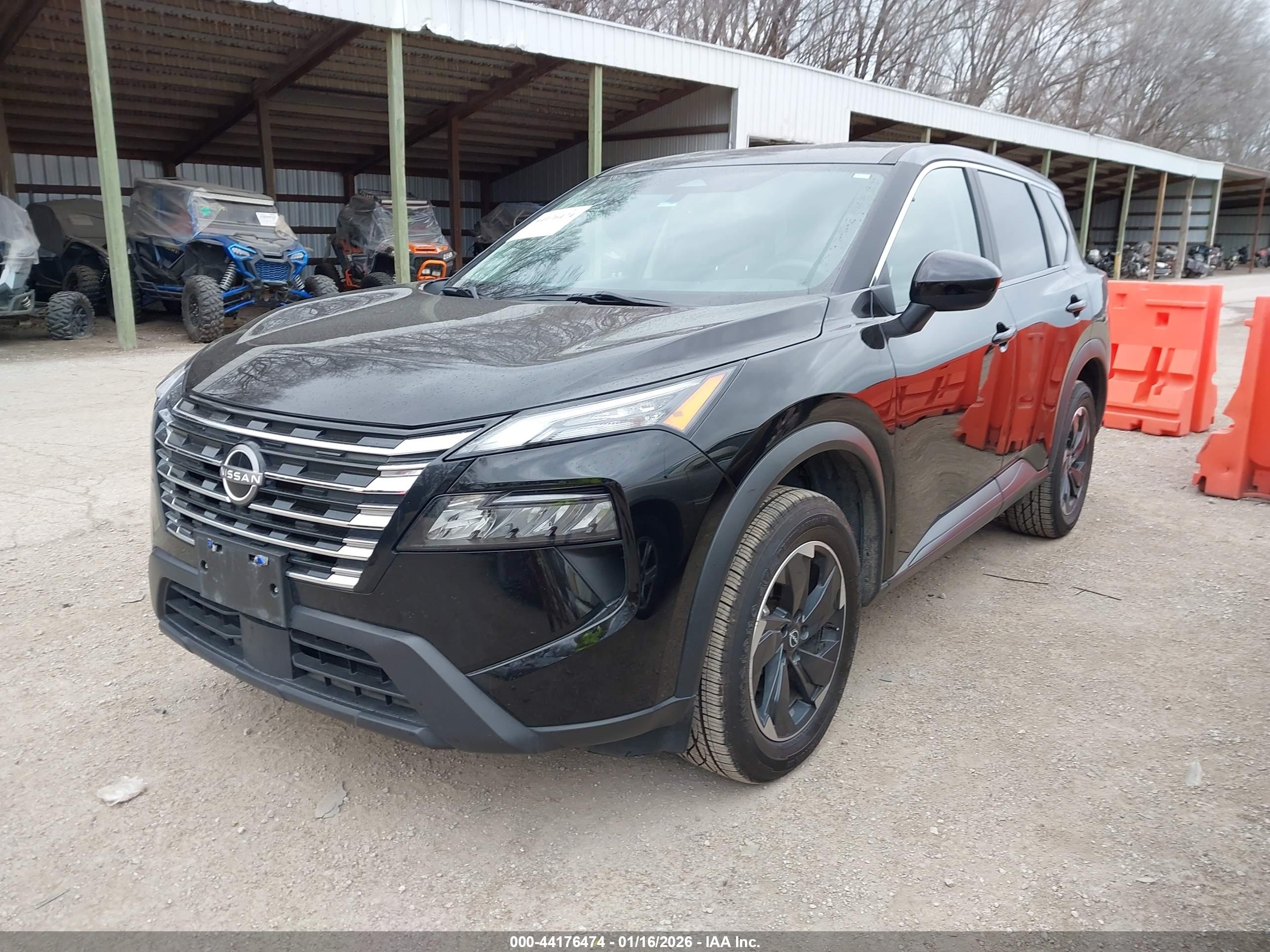 NISSAN ROGUE image 2