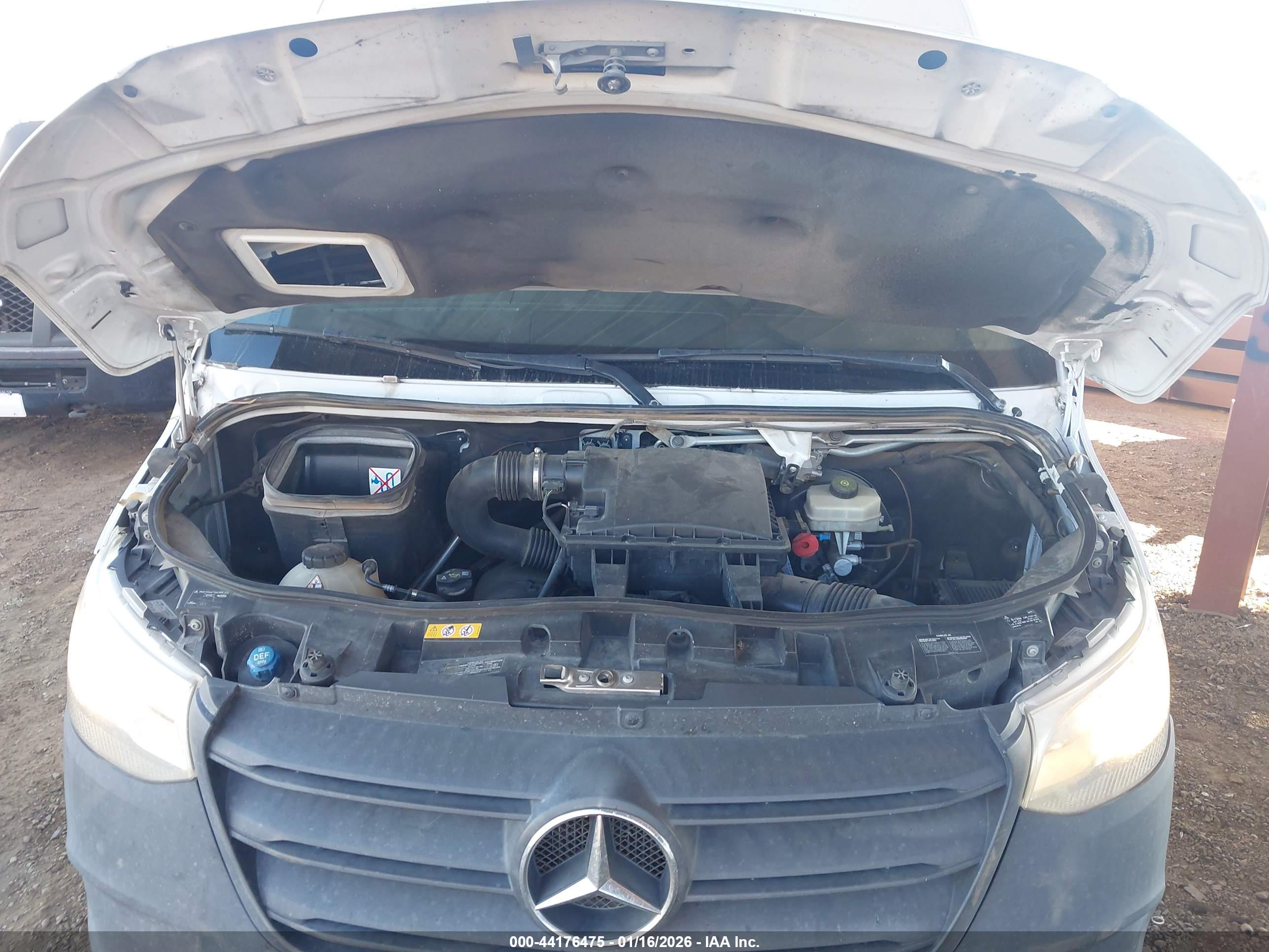 MERCEDES-BENZ SPRINTER image 10