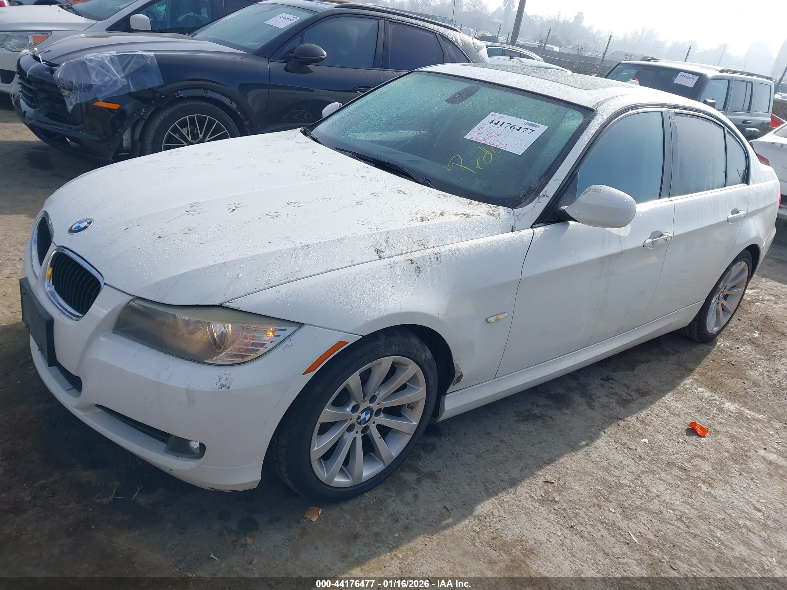 BMW 328I image 2