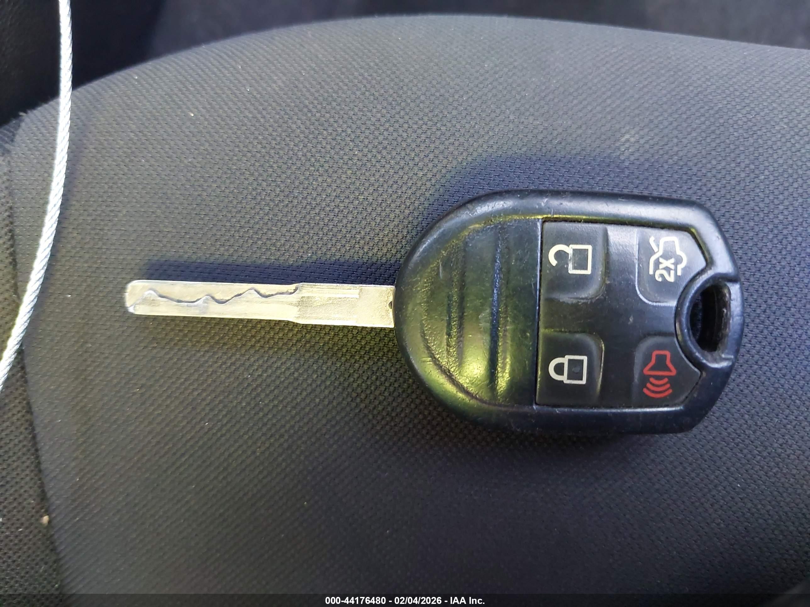 FORD FIESTA image 11