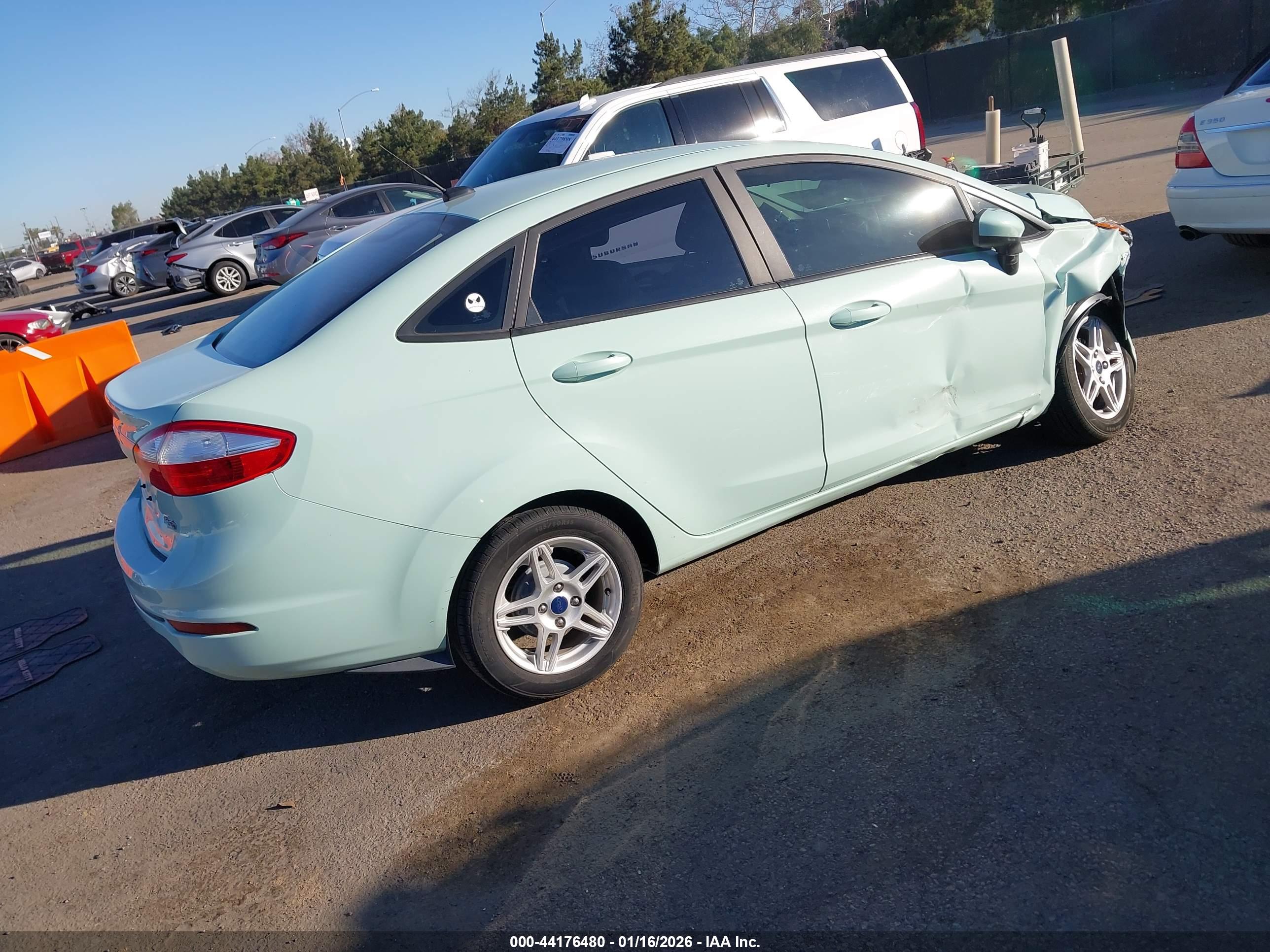 FORD FIESTA image 4