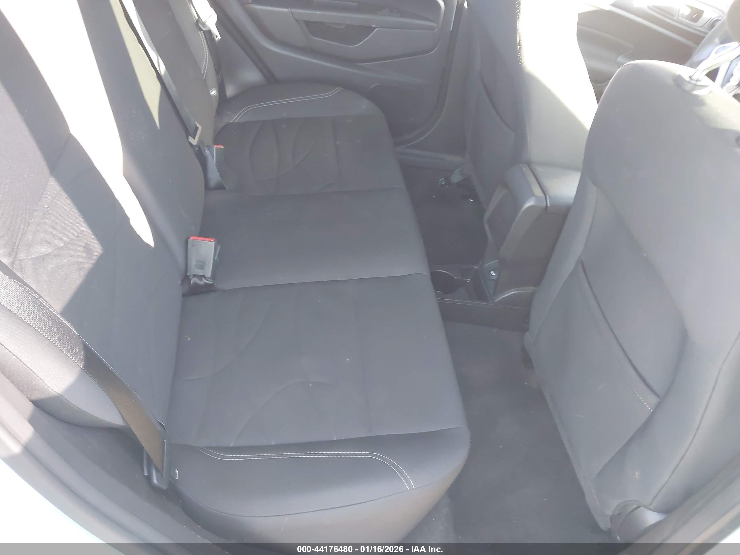 FORD FIESTA image 8