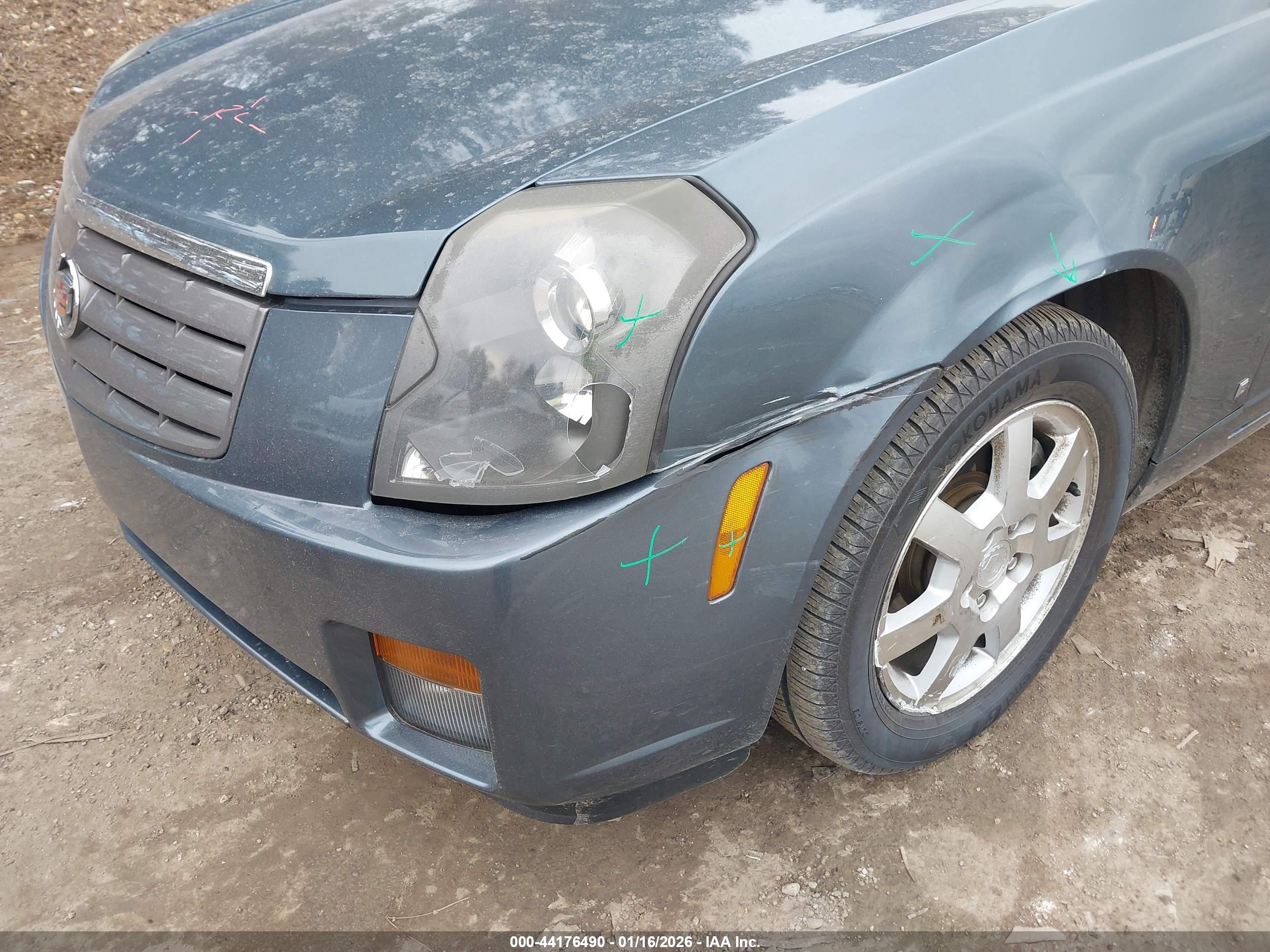 CADILLAC CTS image 6
