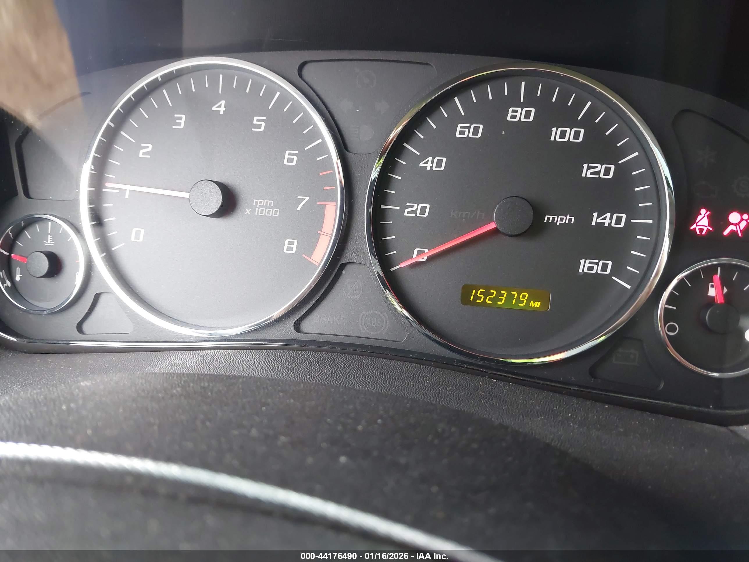 CADILLAC CTS image 7