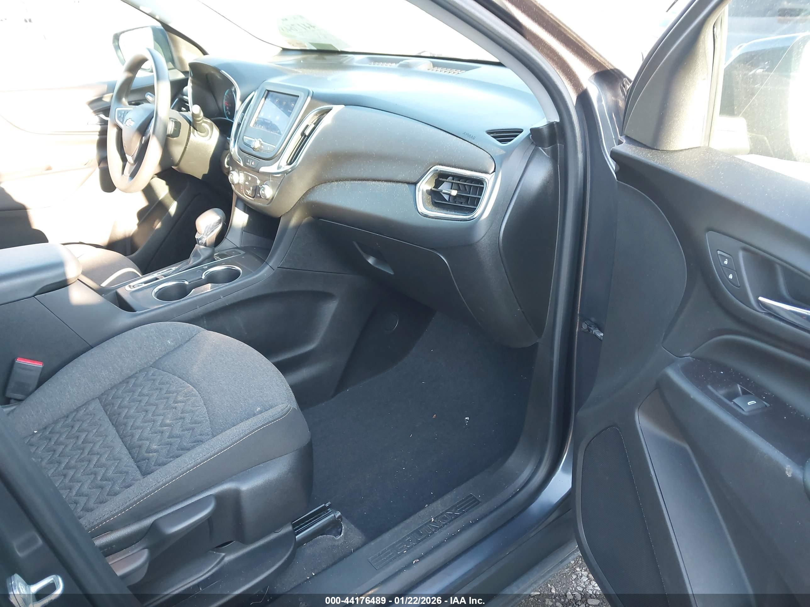 CHEVROLET EQUINOX image 5